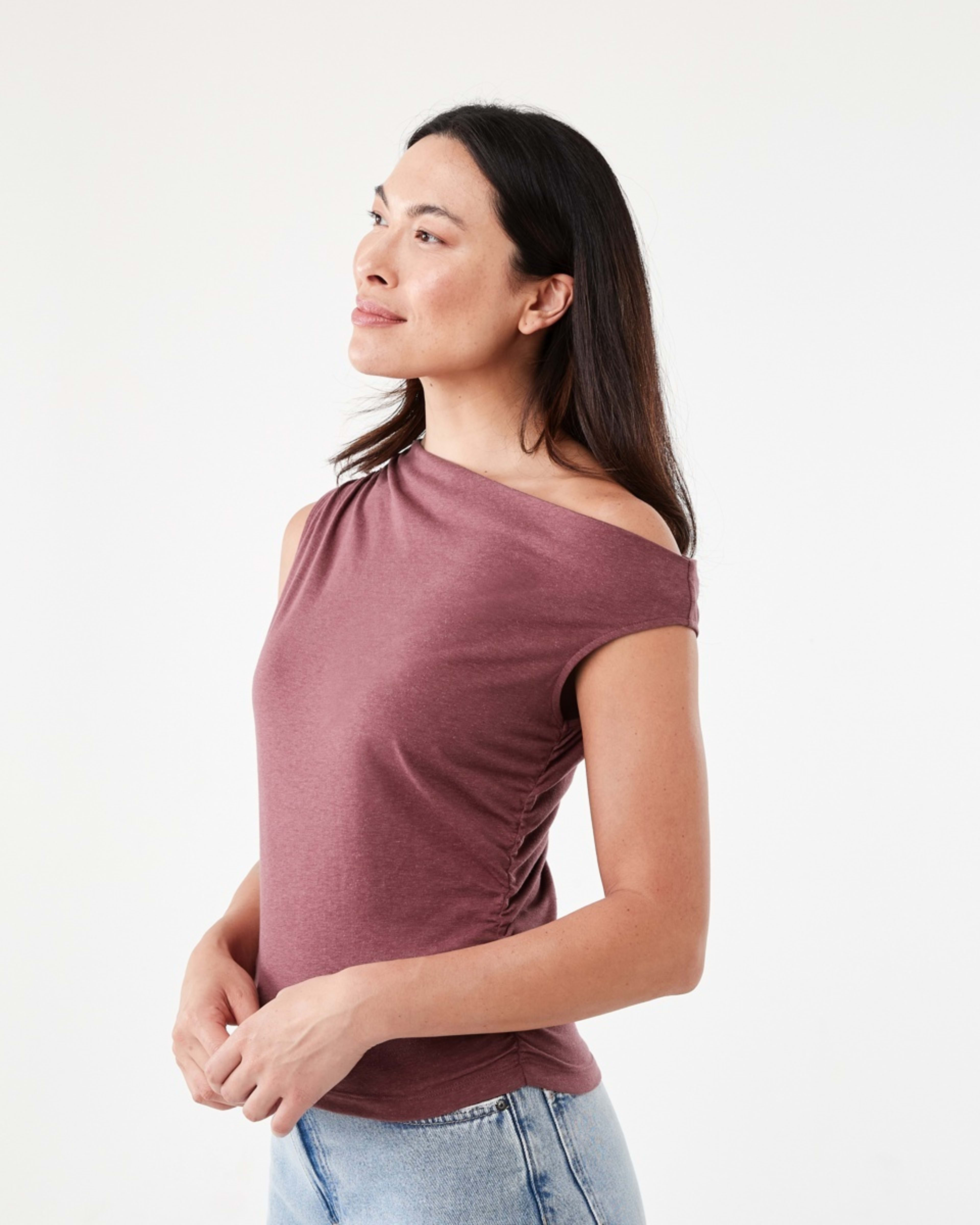 2 Short Sleeve Ruched Detail Top Berry, 2 of 6