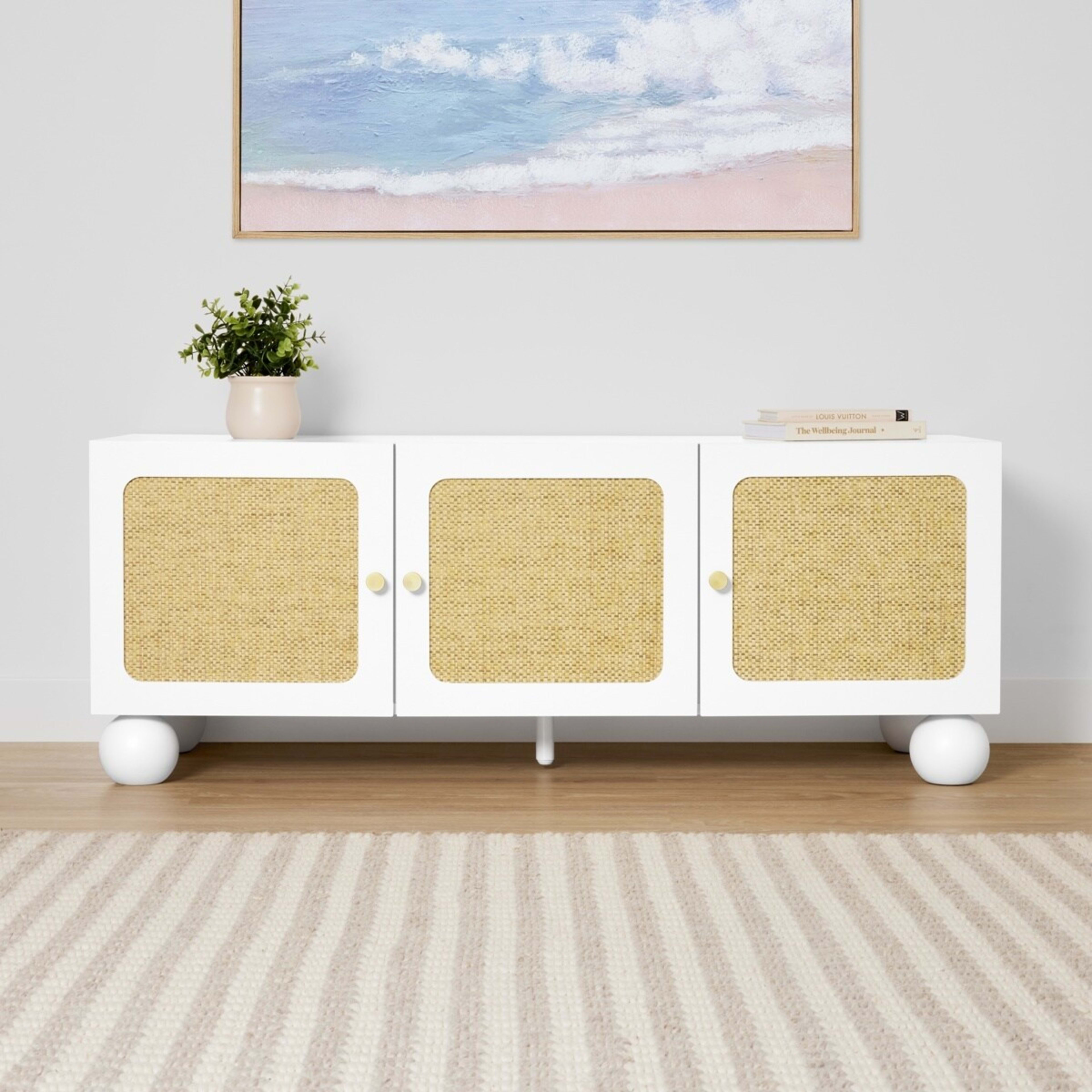 1 Burleigh Entertainment Unit
