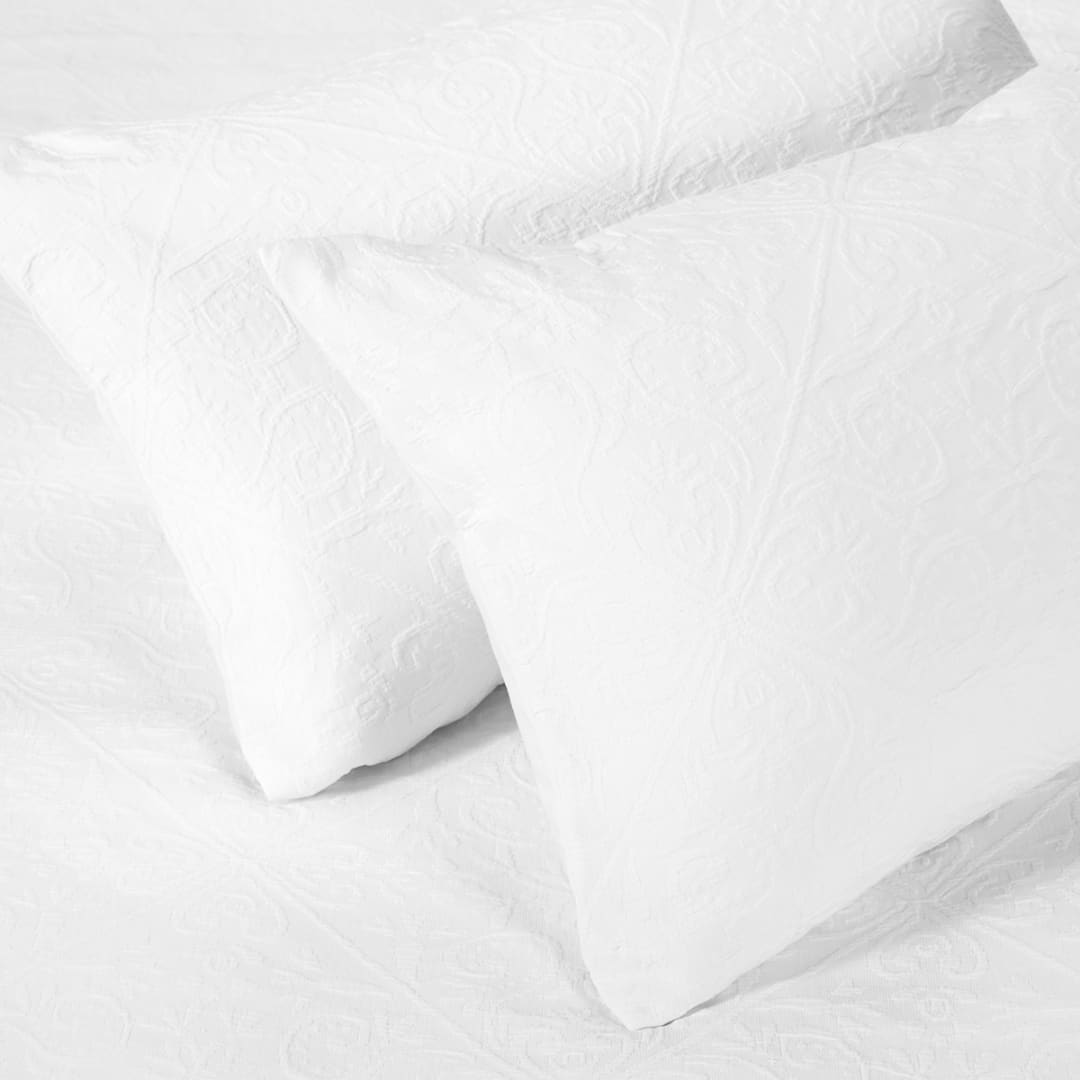 giselle-cotton-quilt-cover-set-double-bed-white-kmart