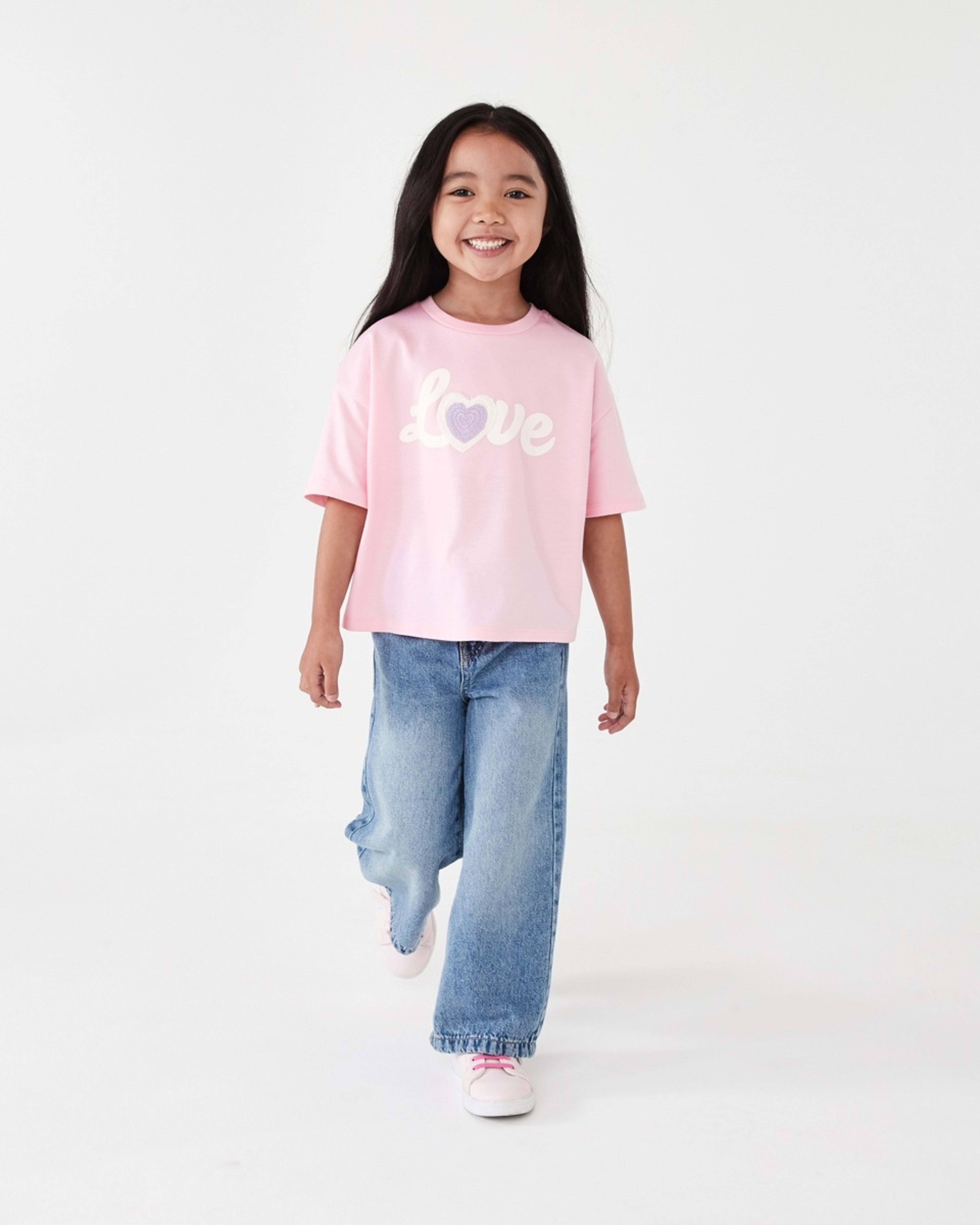 5 Short Sleeve Oversized Applique T-shirt Love, 5 of 8