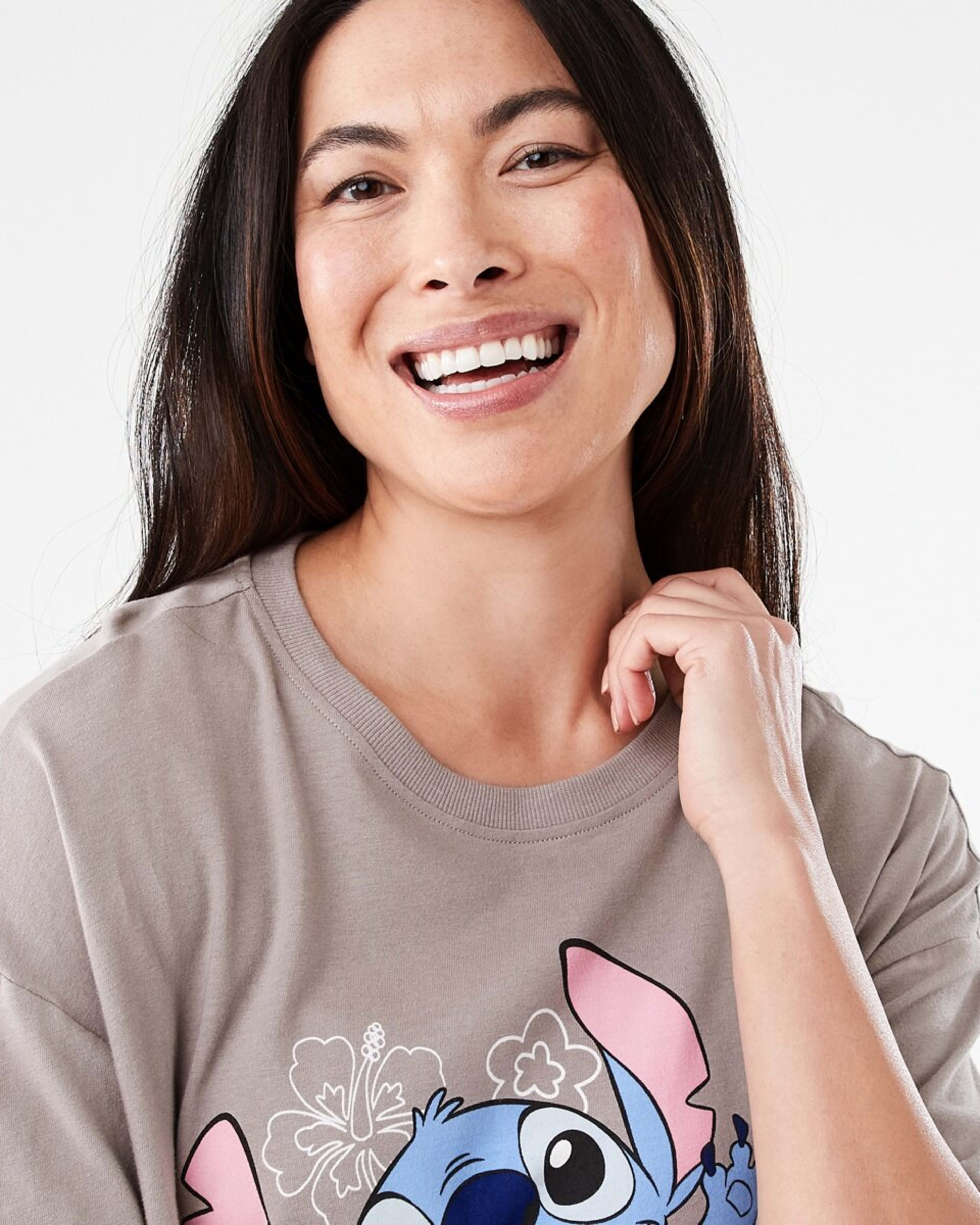 4 Disney Lilo & Stitch License Short Sleeve T-shirt Ohana, 4 of 5