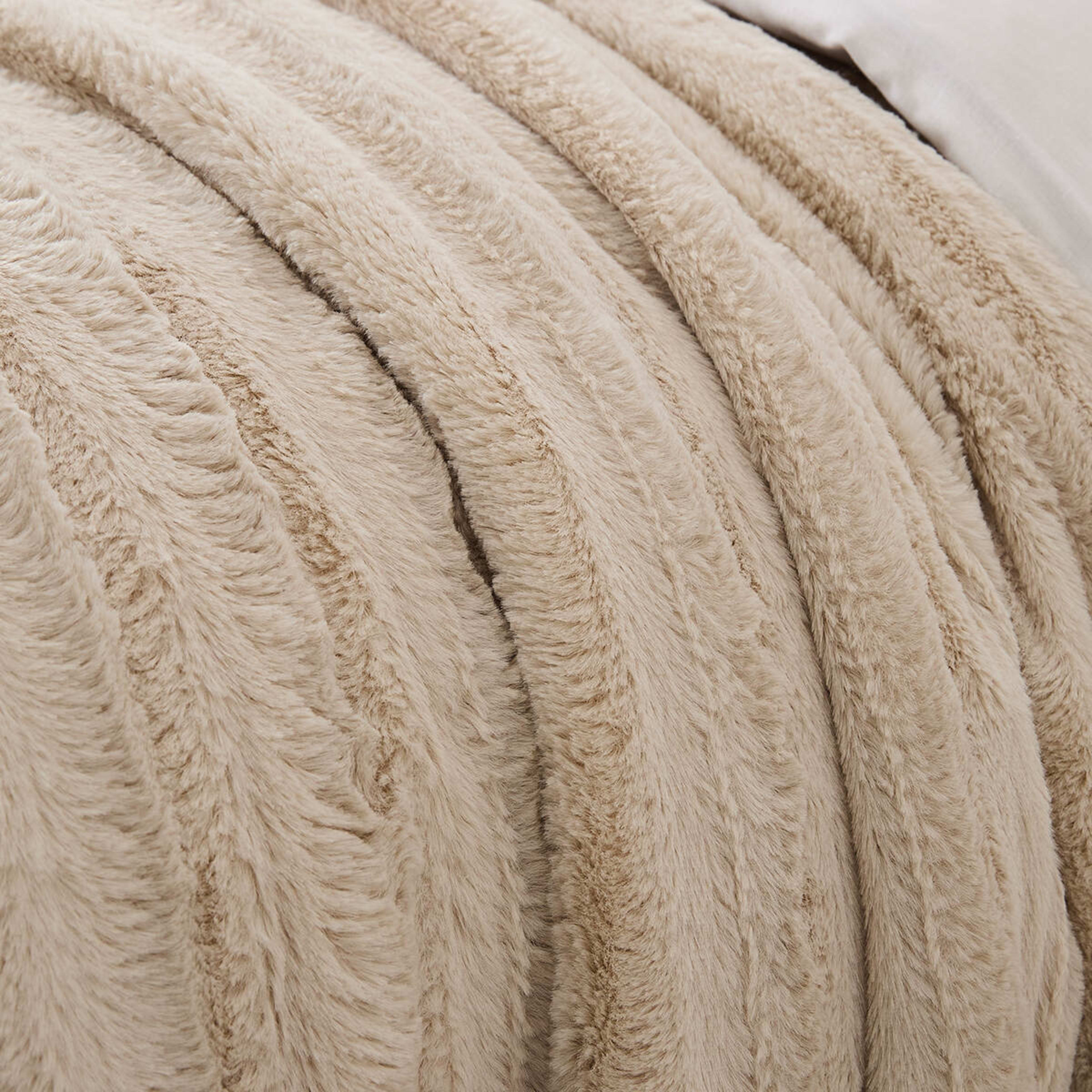 4 Faux Fur Blanket - Double/Queen Bed, Beige, 4 of 6