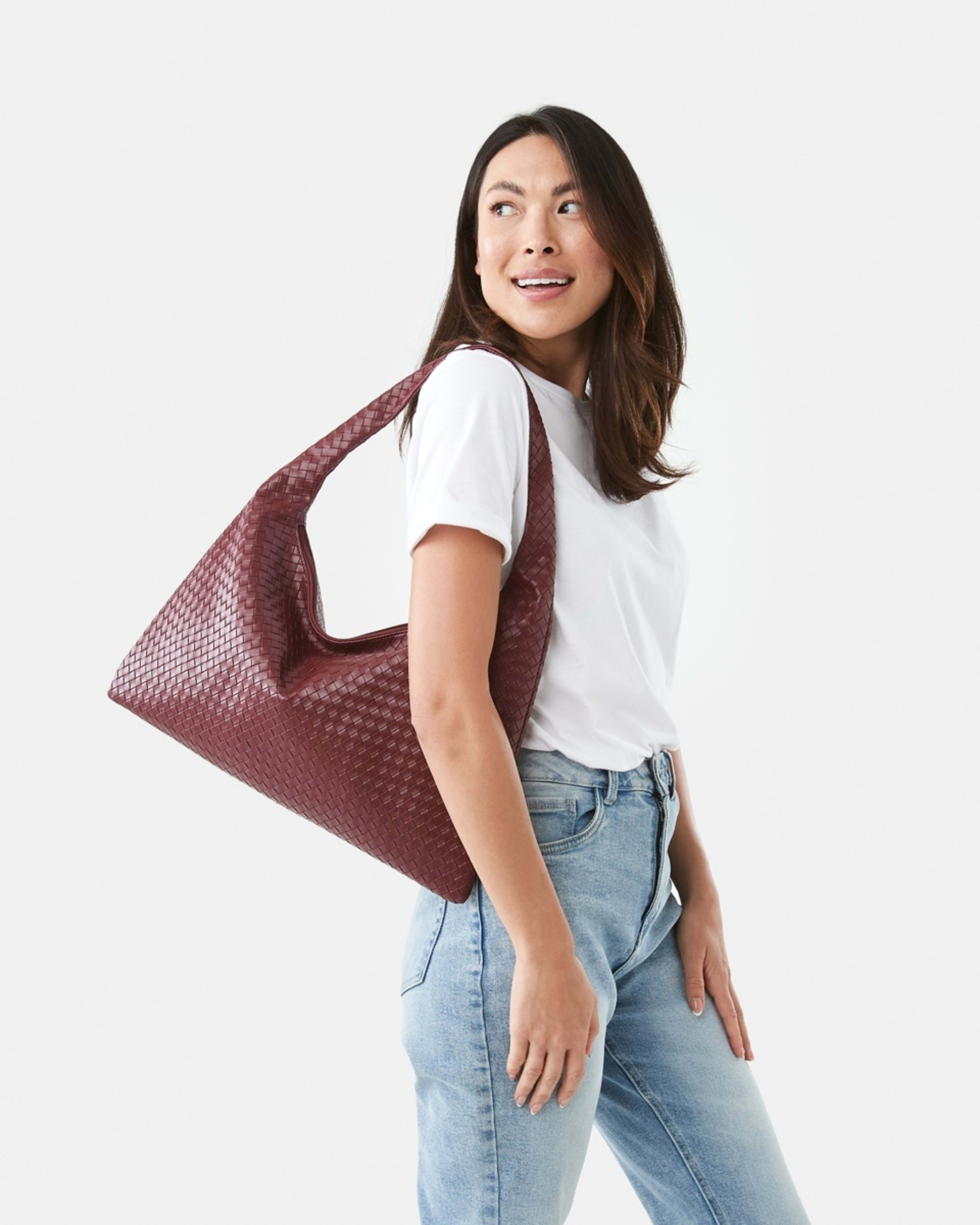 4 Weave Shoulder Bag CRIMSON RED, 4 of 4