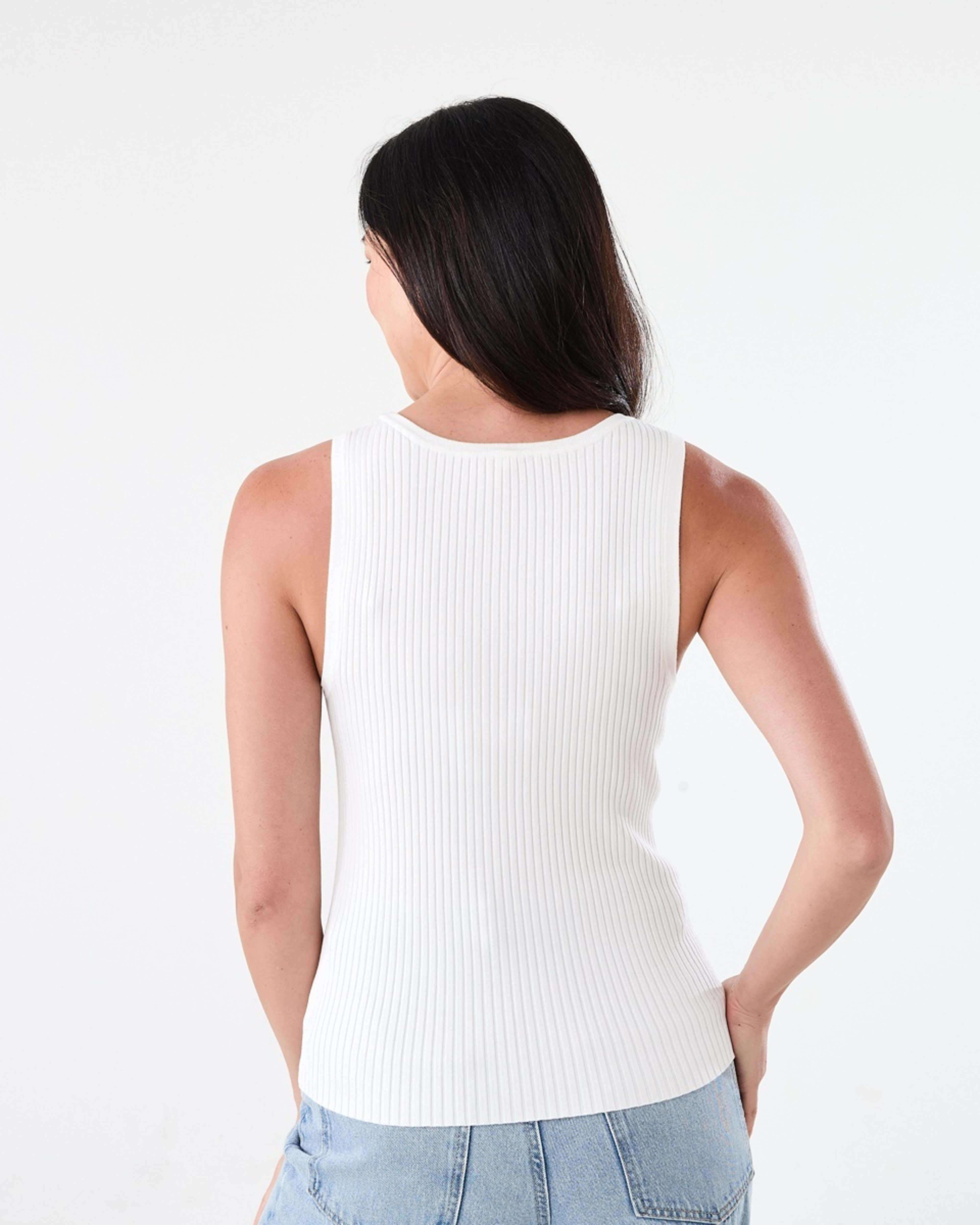 3 Sleeveless Panelled Scoop Neck Tank Ecru, 3 of 5