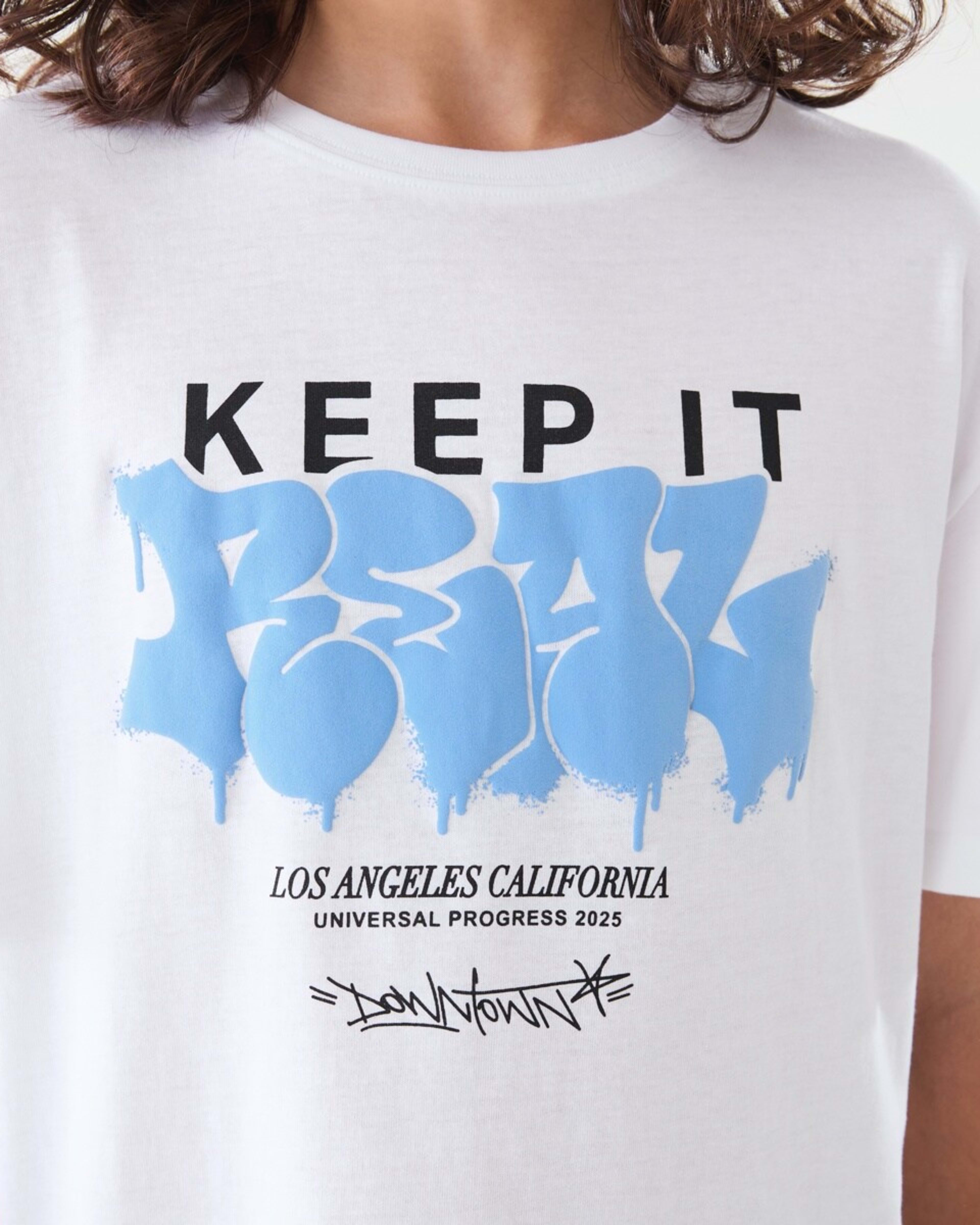 4 Short Sleeve Graphic Print T-shirt Wht Graff, 4 of 6