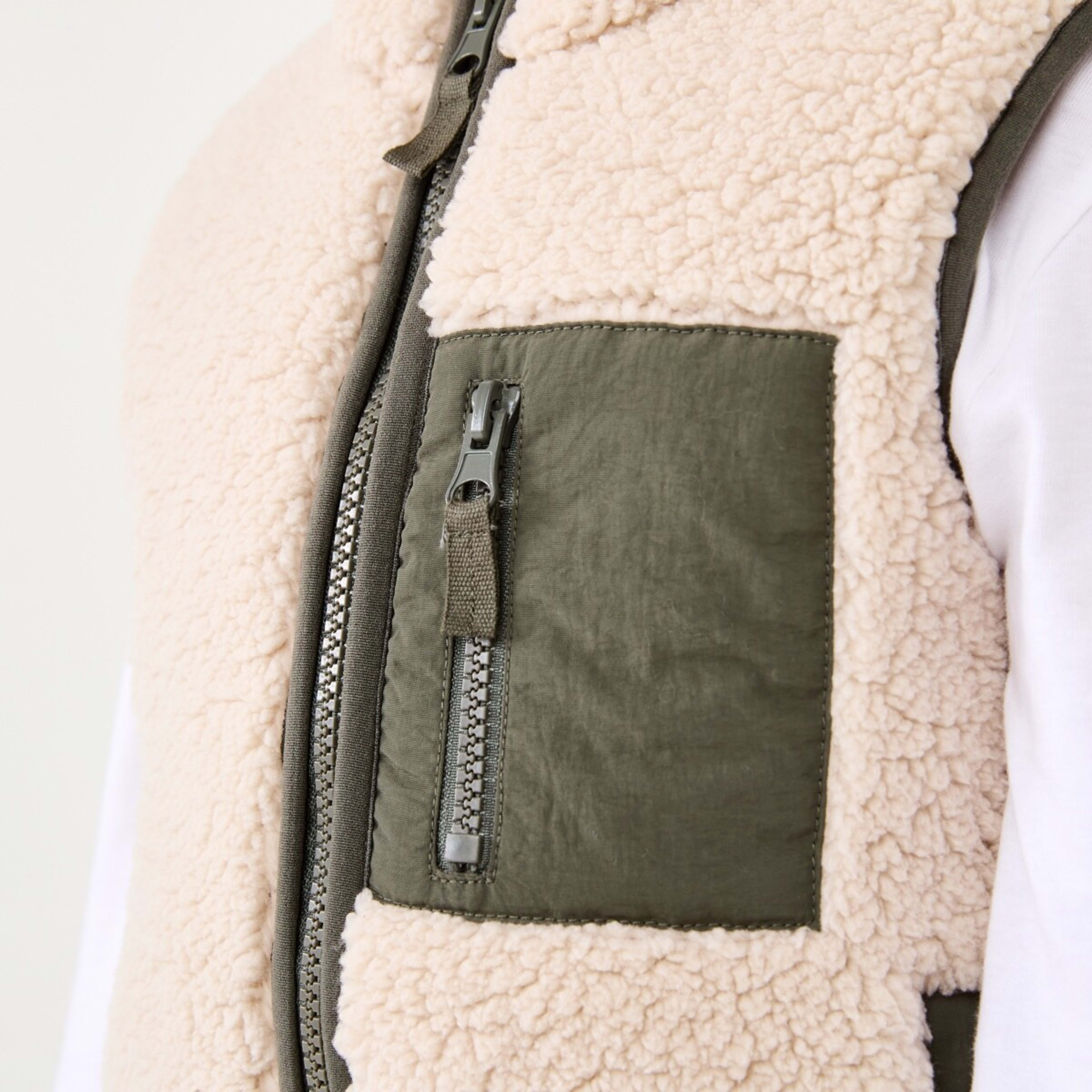 5 Sherpa Vest Natural Ecru, 5 of 9