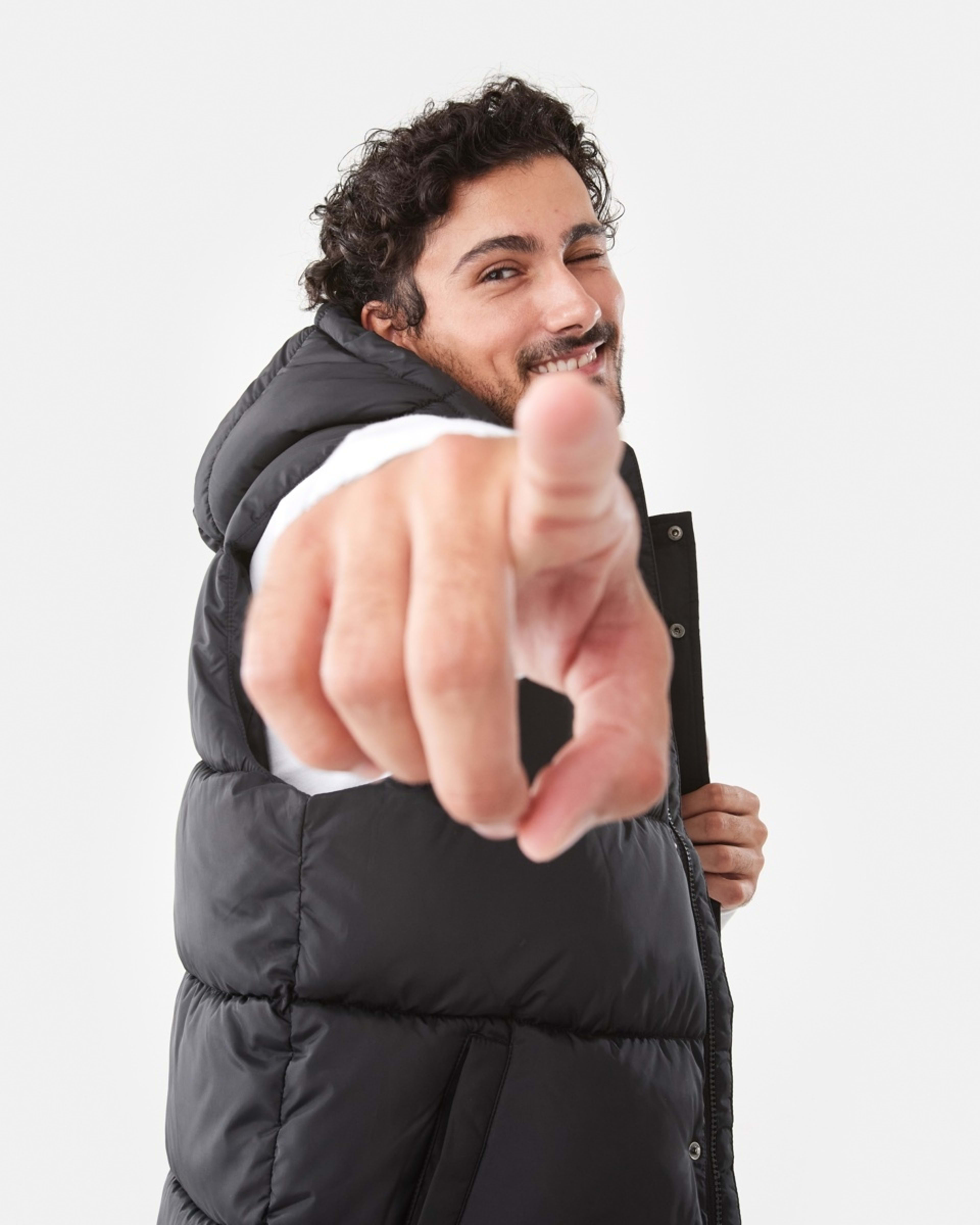 7 Hooded Puffer Vest Black, 7 of 7