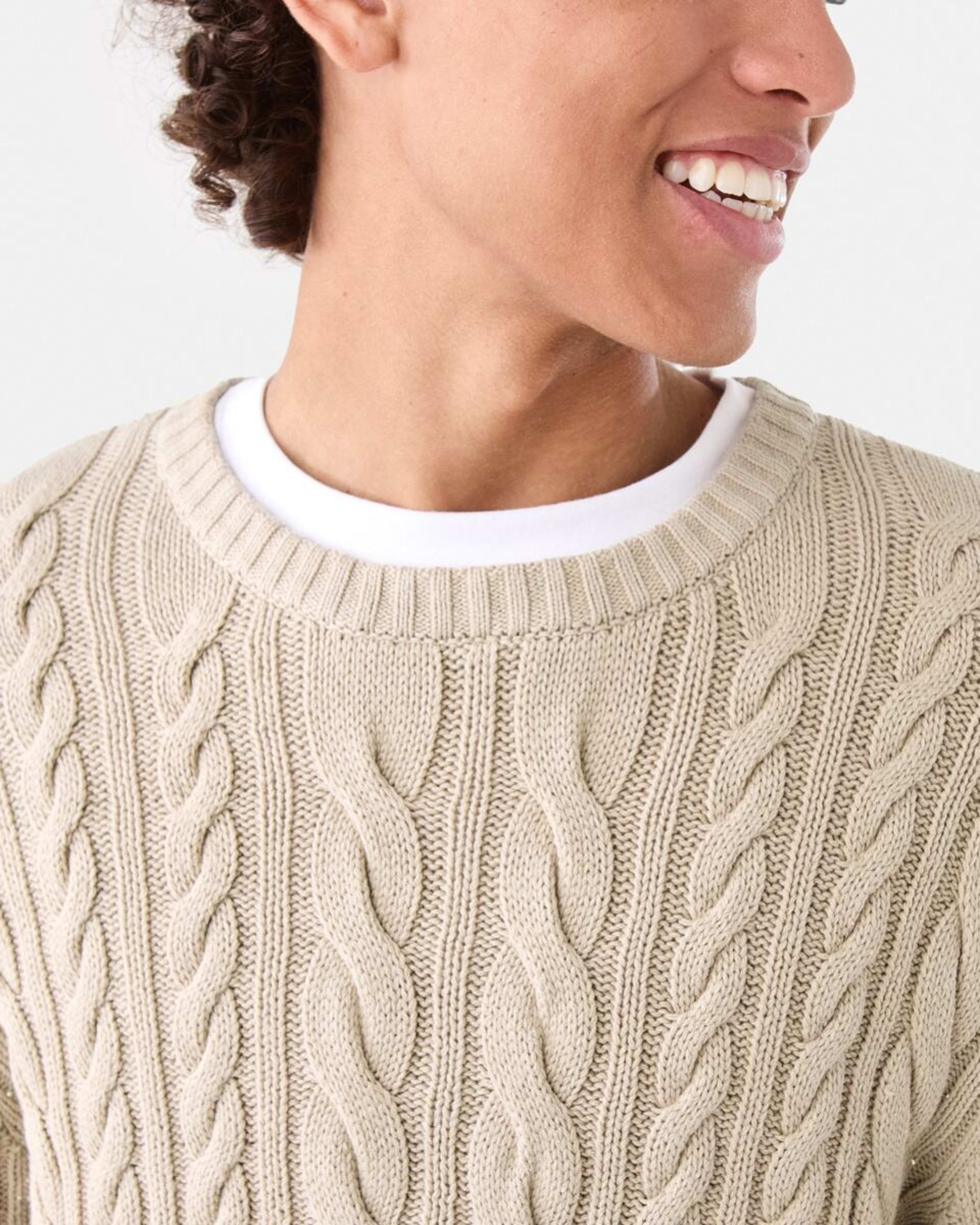 6 Cable Knit Jumper Bge String, 6 of 9