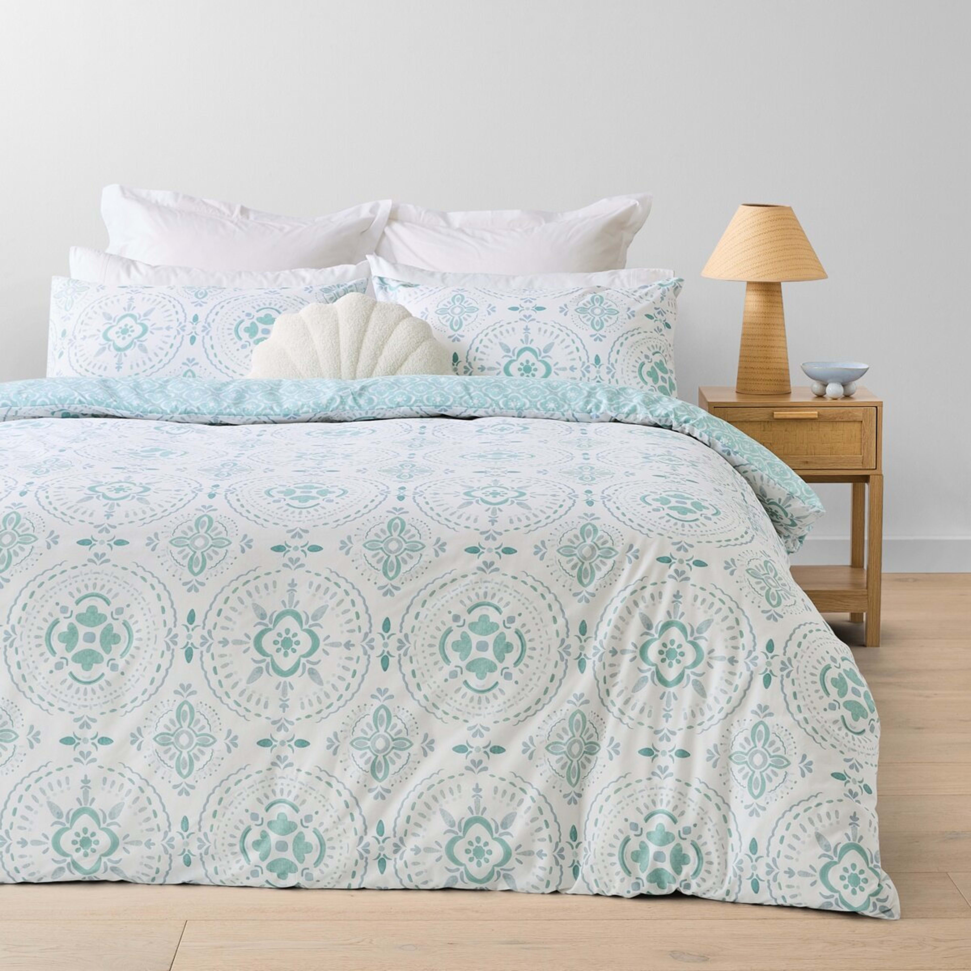 1 Capri Cotton Rich Reversible Quilt Cover Set - King Bed, 1 of 7