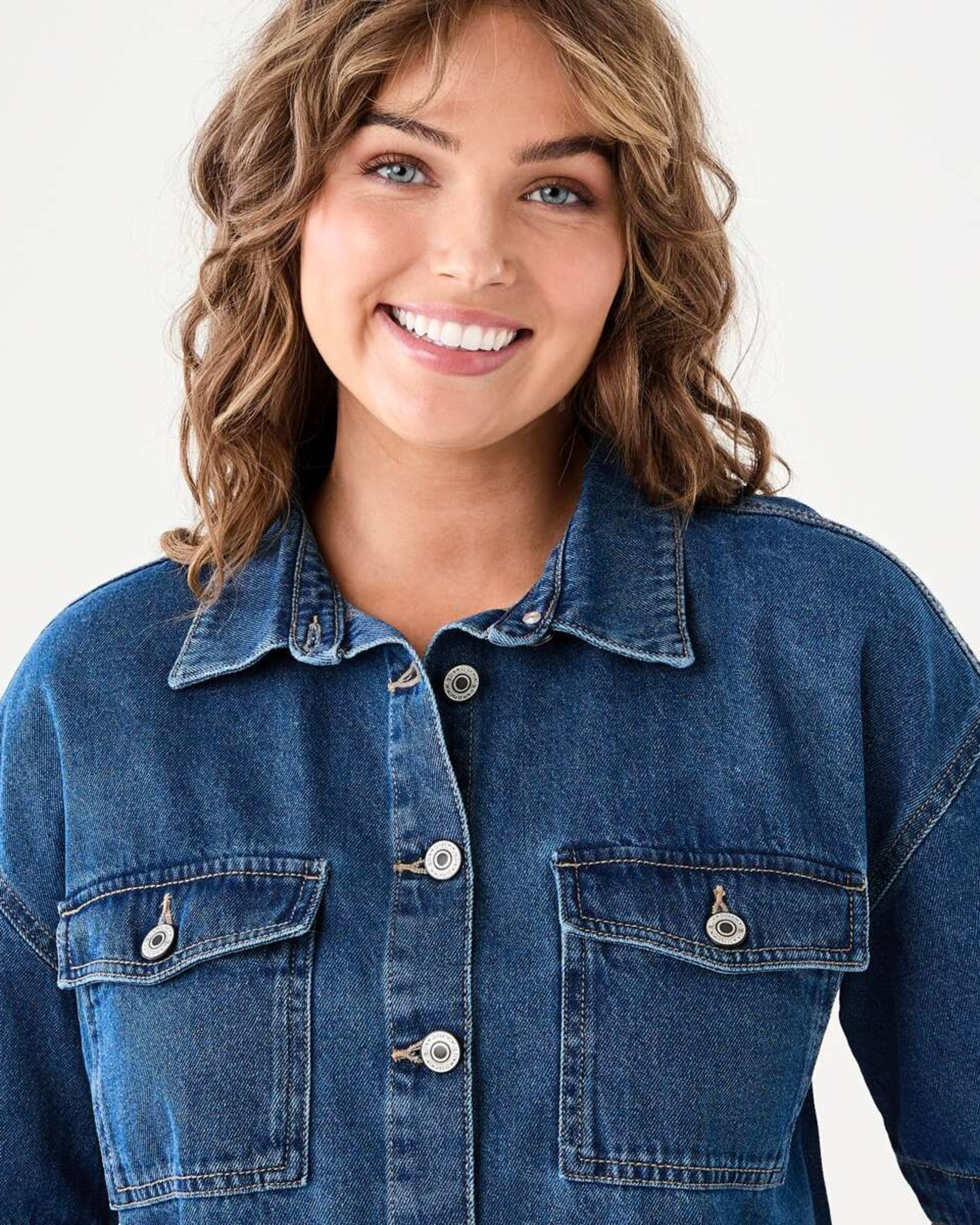4 Short Sleeve Denim Cropped Shirt MID BLUE DENIM WASH, 4 of 6