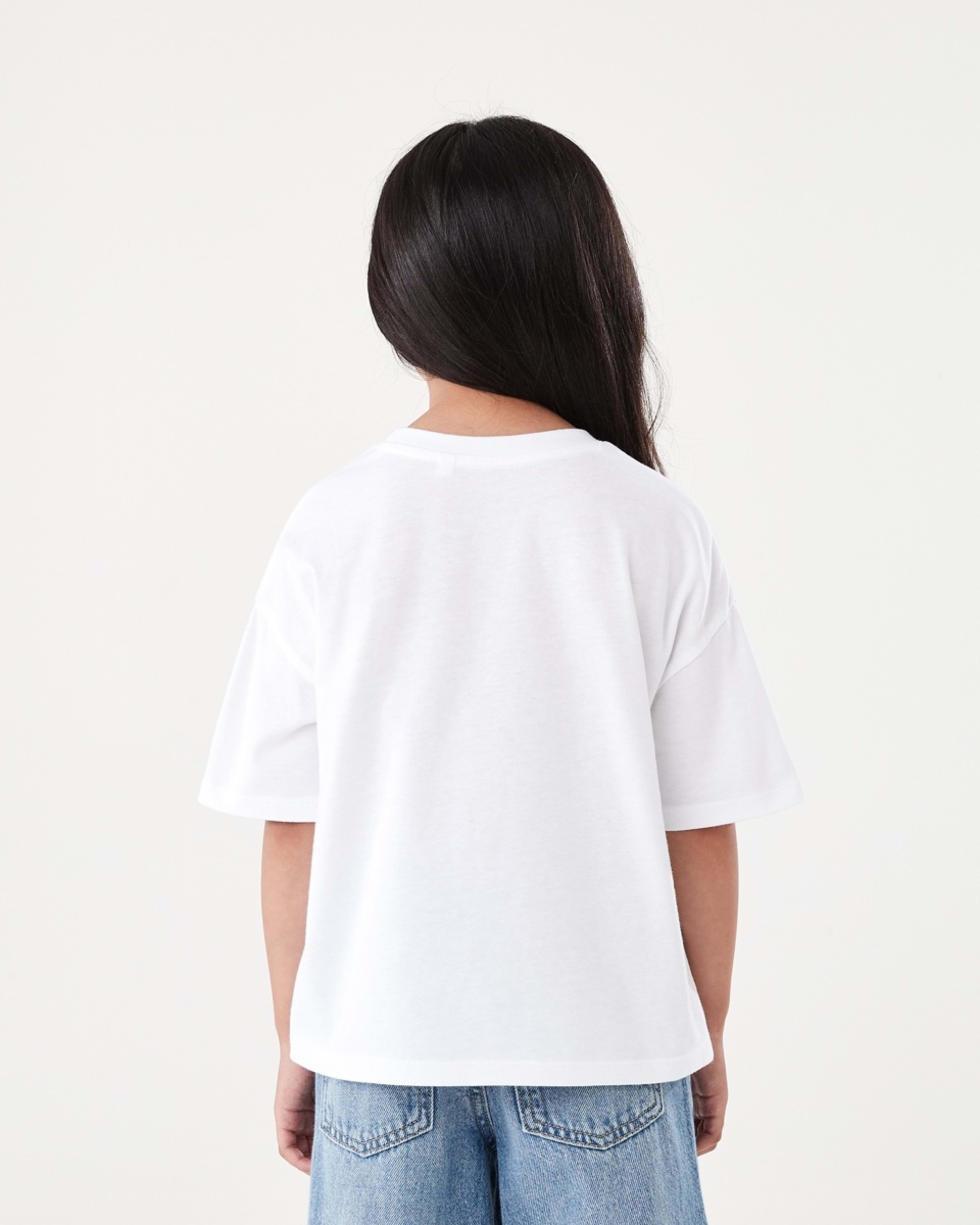 2 Short Sleeve Oversized Applique T-shirt Cherry, 2 of 8