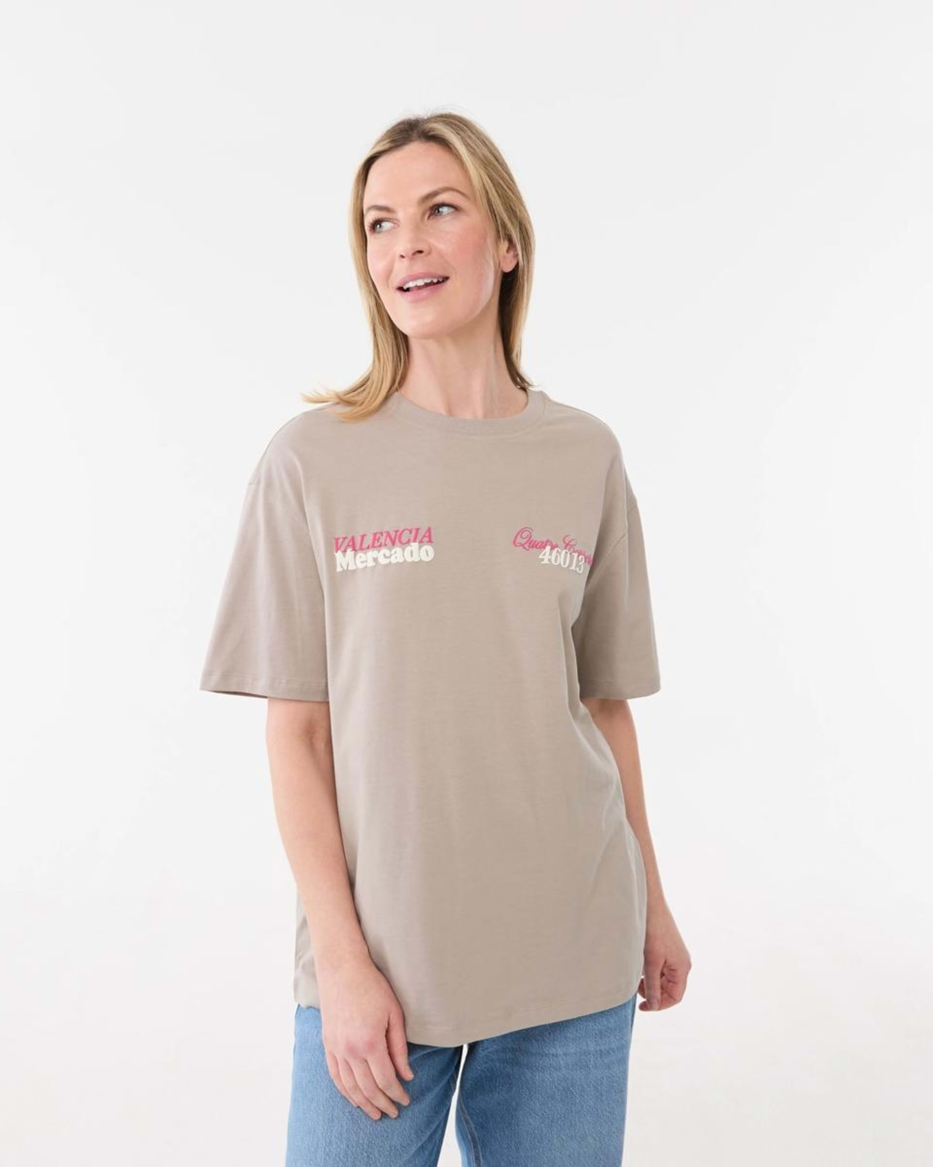 1 Short Sleeve Oversized Boyfriend T-shirt MERCADO FADED TAUPE, 1 of 5