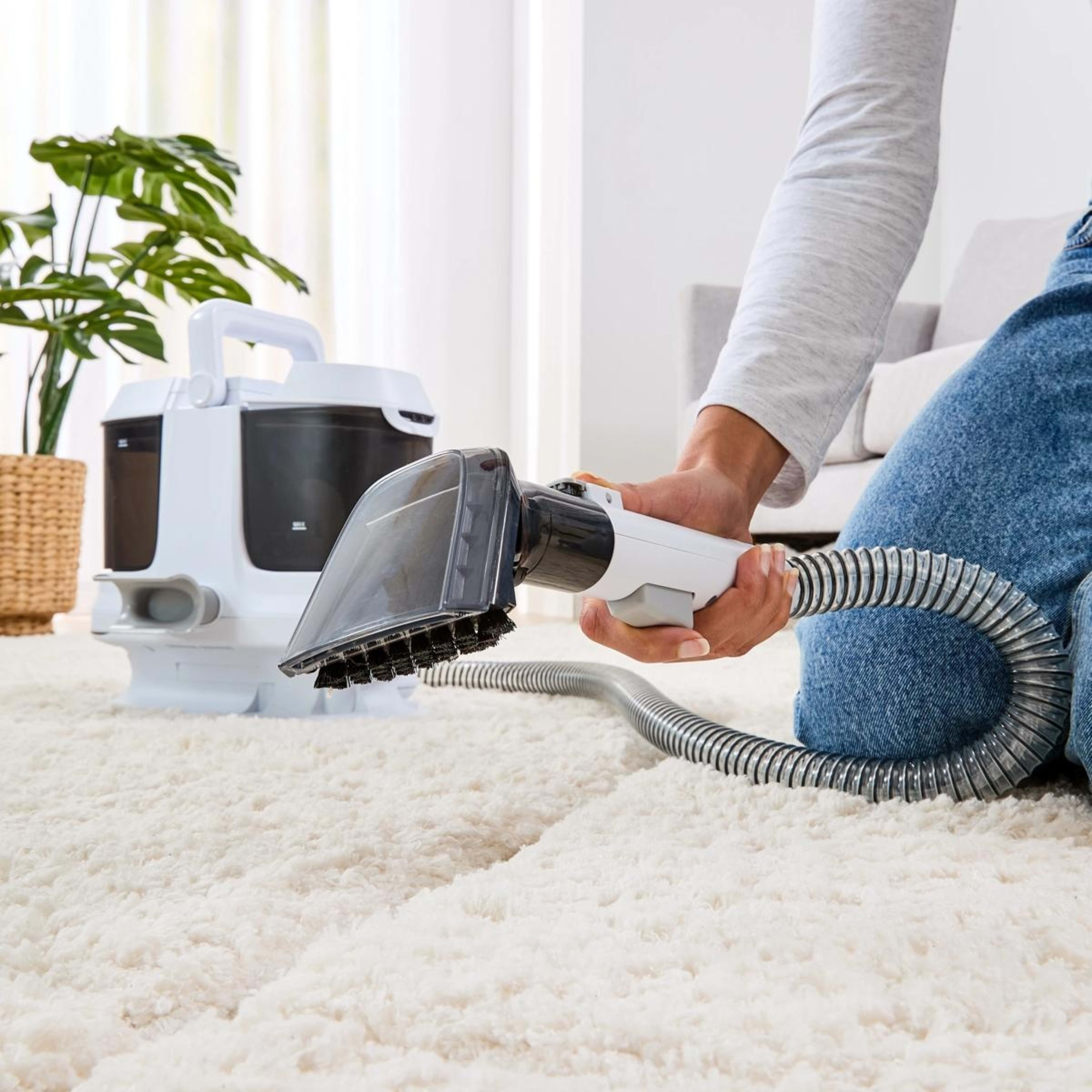 2 Compact Spot Cleaner, 2 of 10