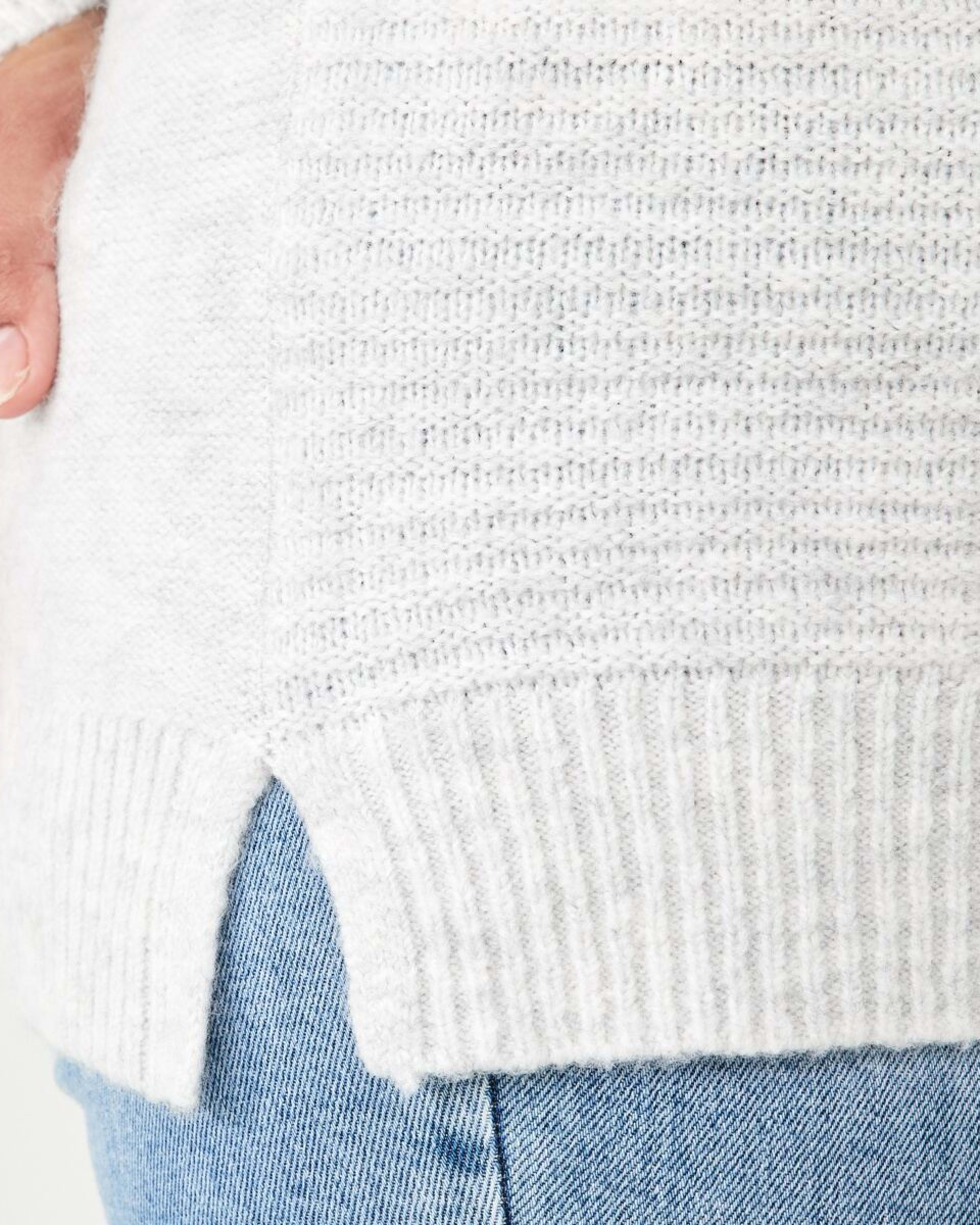 6 Curve Cable V-Neck Jumper Wht Marle, 6 of 6