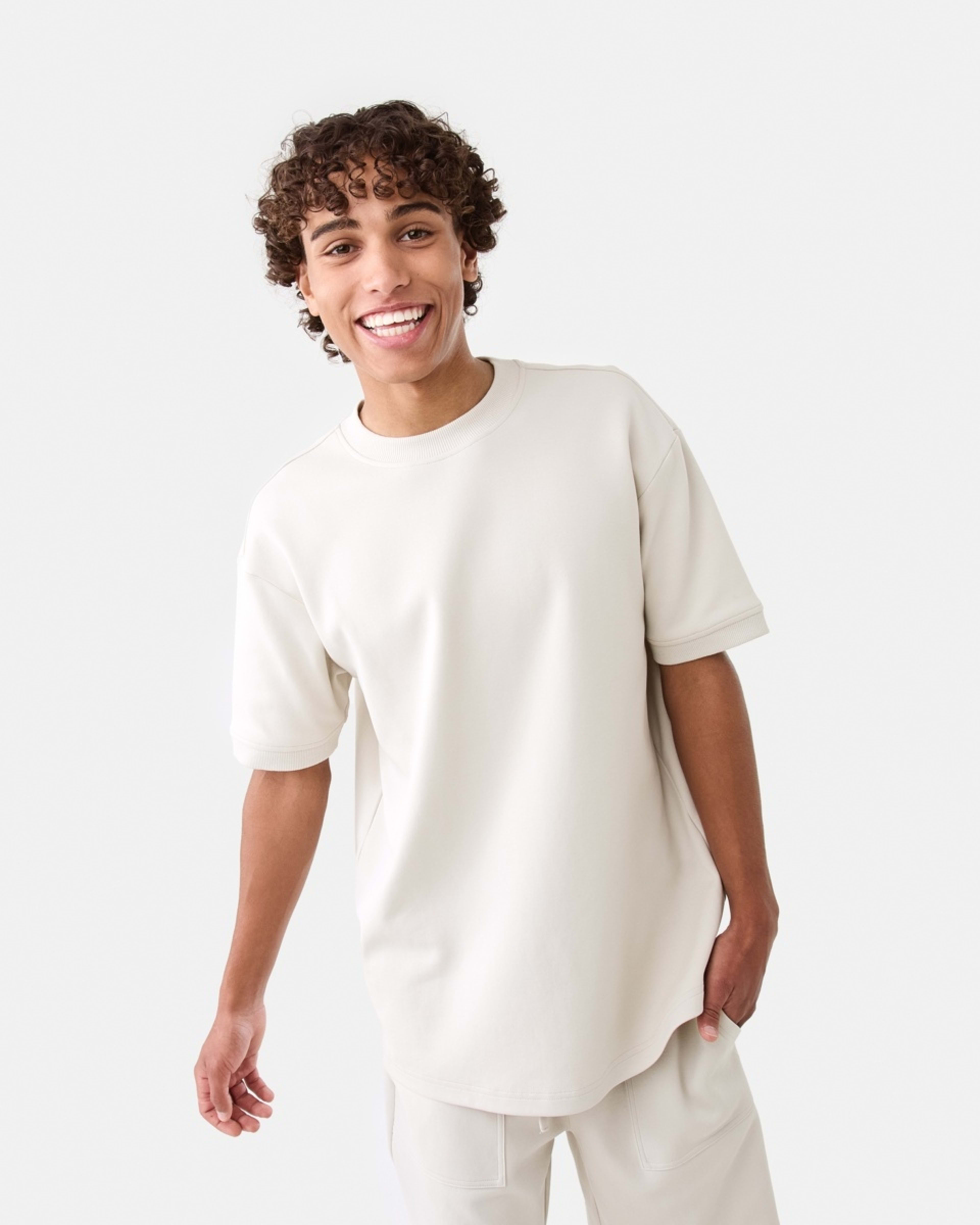 1 Oversized Interlock T-shirt DUNE, 1 of 7