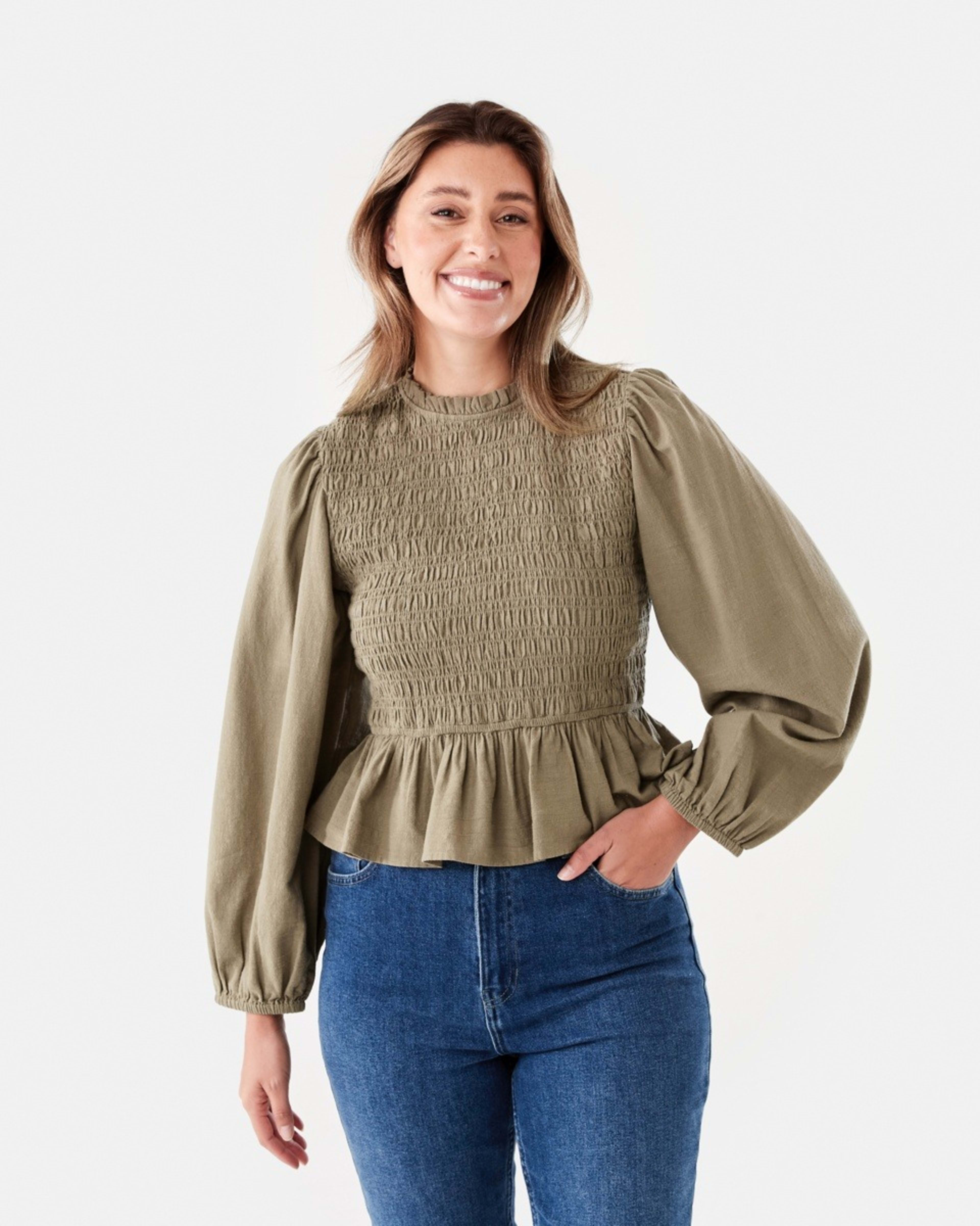 1 Long Sleeve Shirred Bodice Top Pave Grey