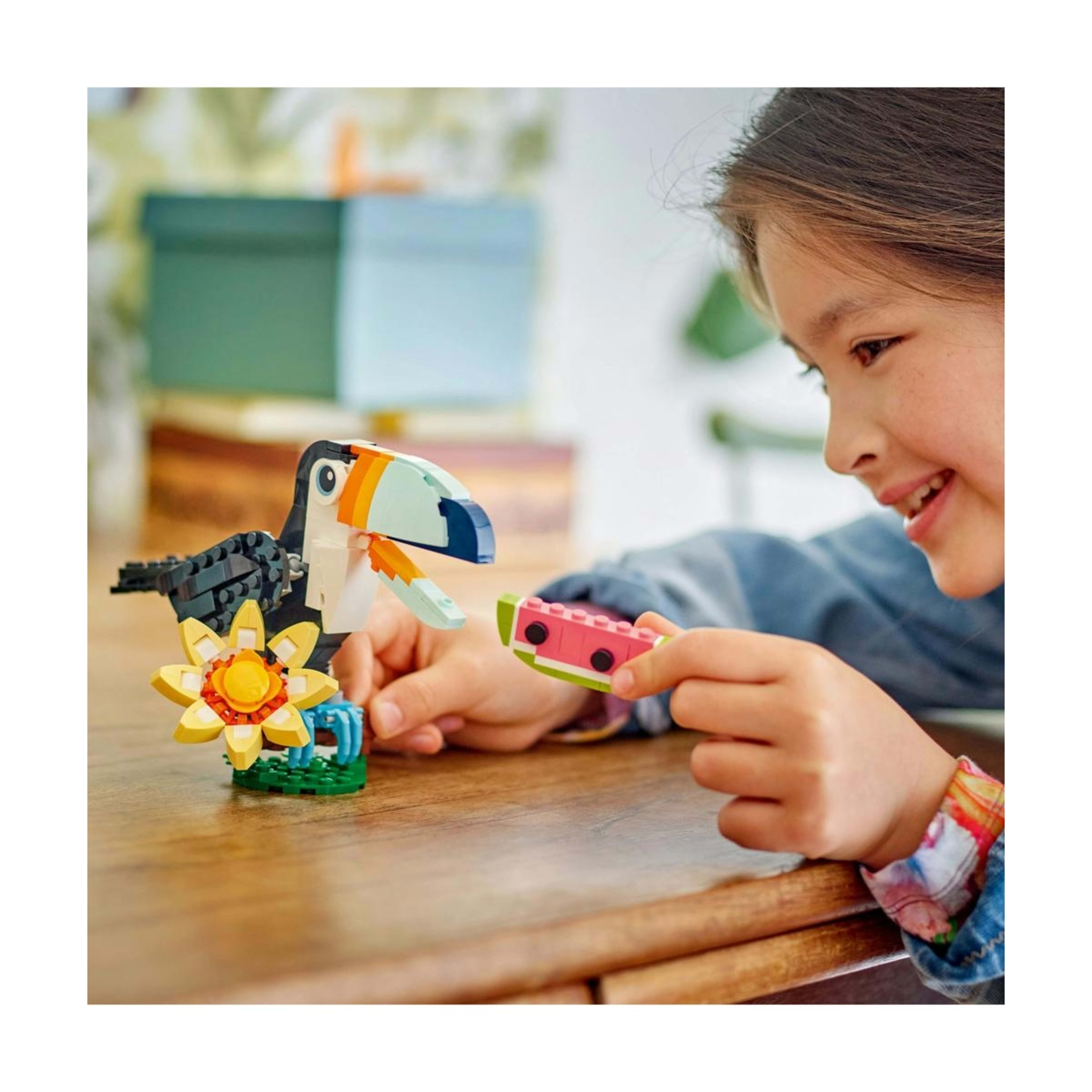 8 LEGO Creator Wild Animals: Tropical Toucan 31173, 8 of 10