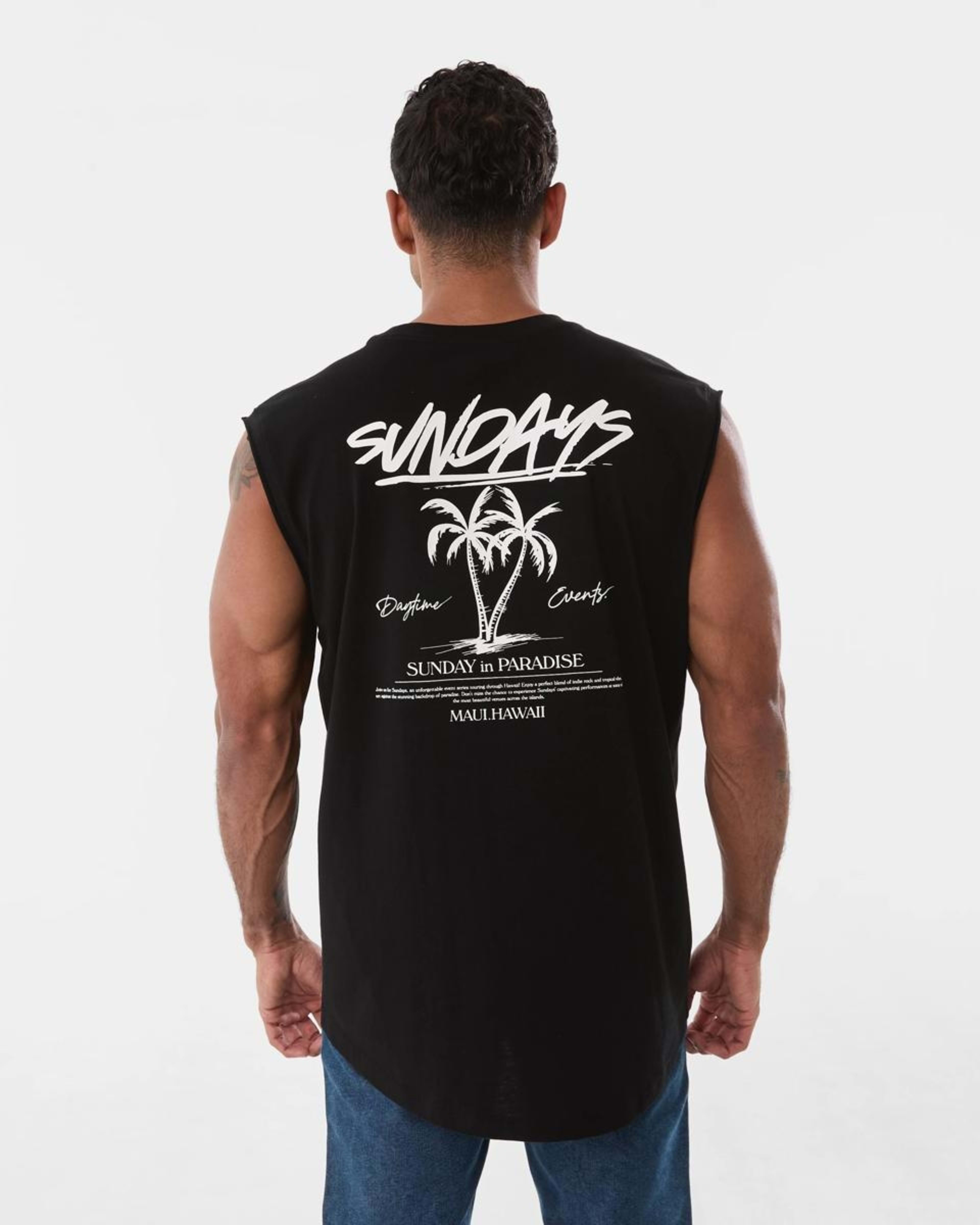 3 Graphic Curved Hem Muscle SUNDAYS, 3 of 6