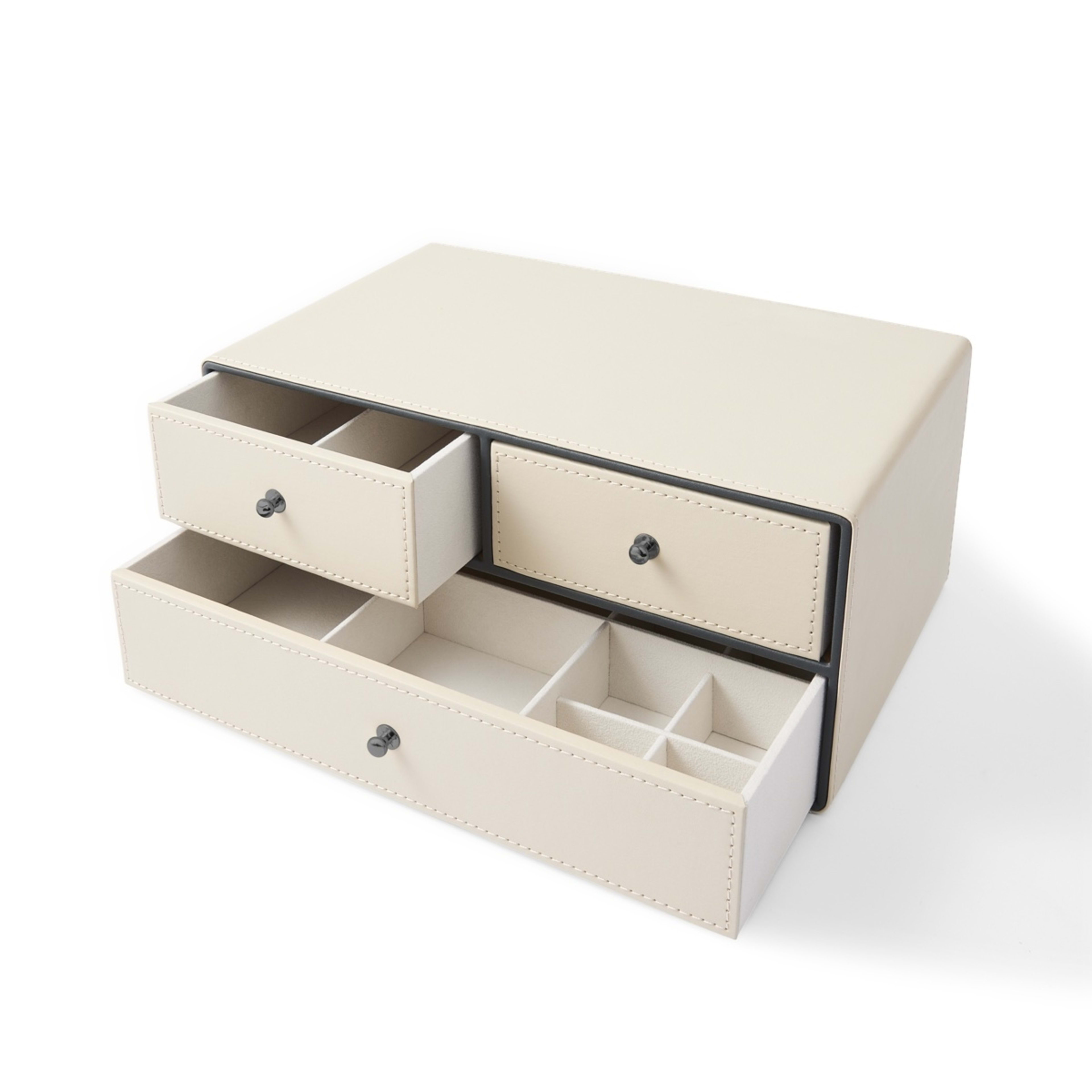 2 Lined Jewellery Box, 2 of 10