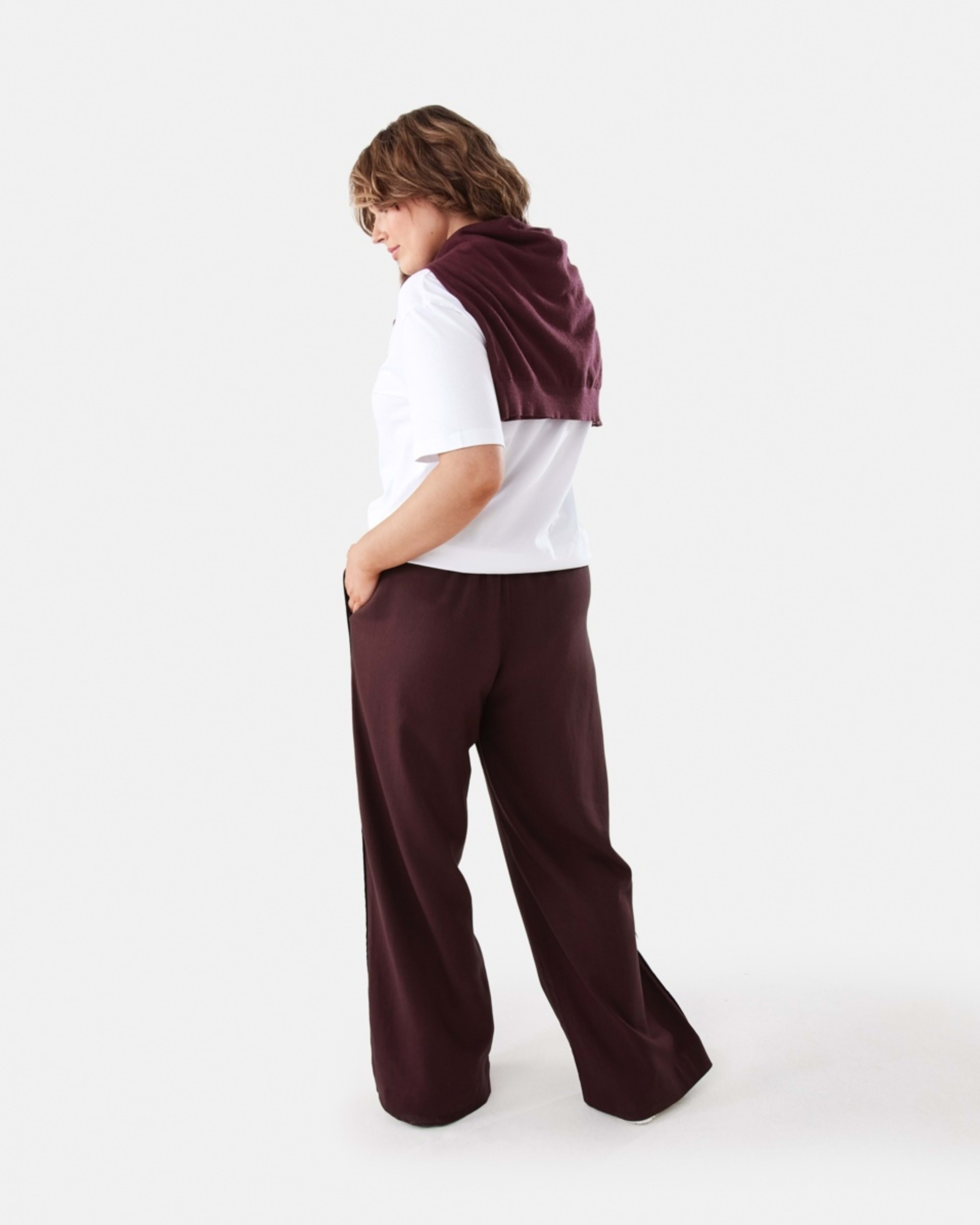4 Wide Leg Side Tape Pants WARM MULBERRY, 4 of 6