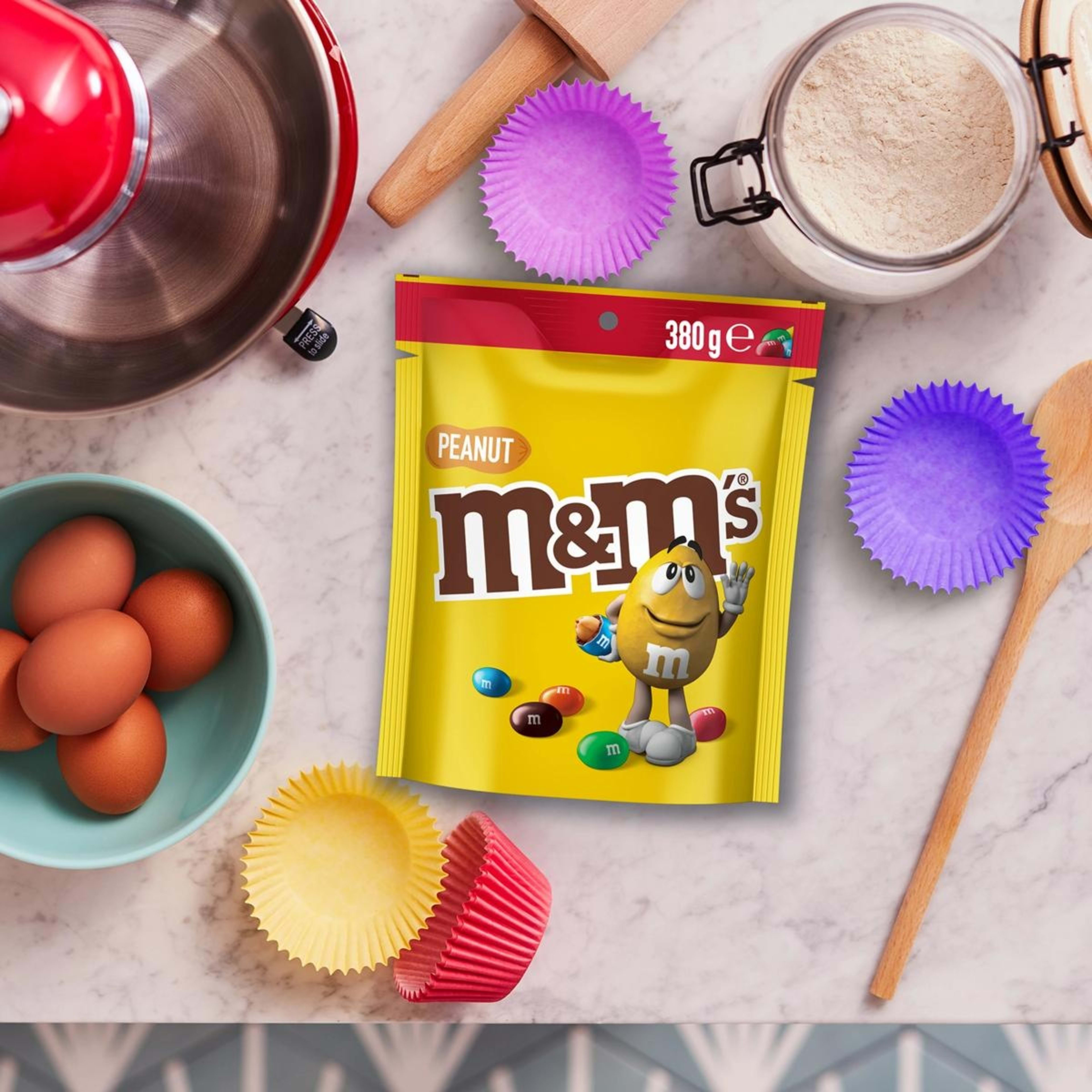 6 M&M's Peanut Milk Chocolate Snack & Share Bag 380g, 6 of 10