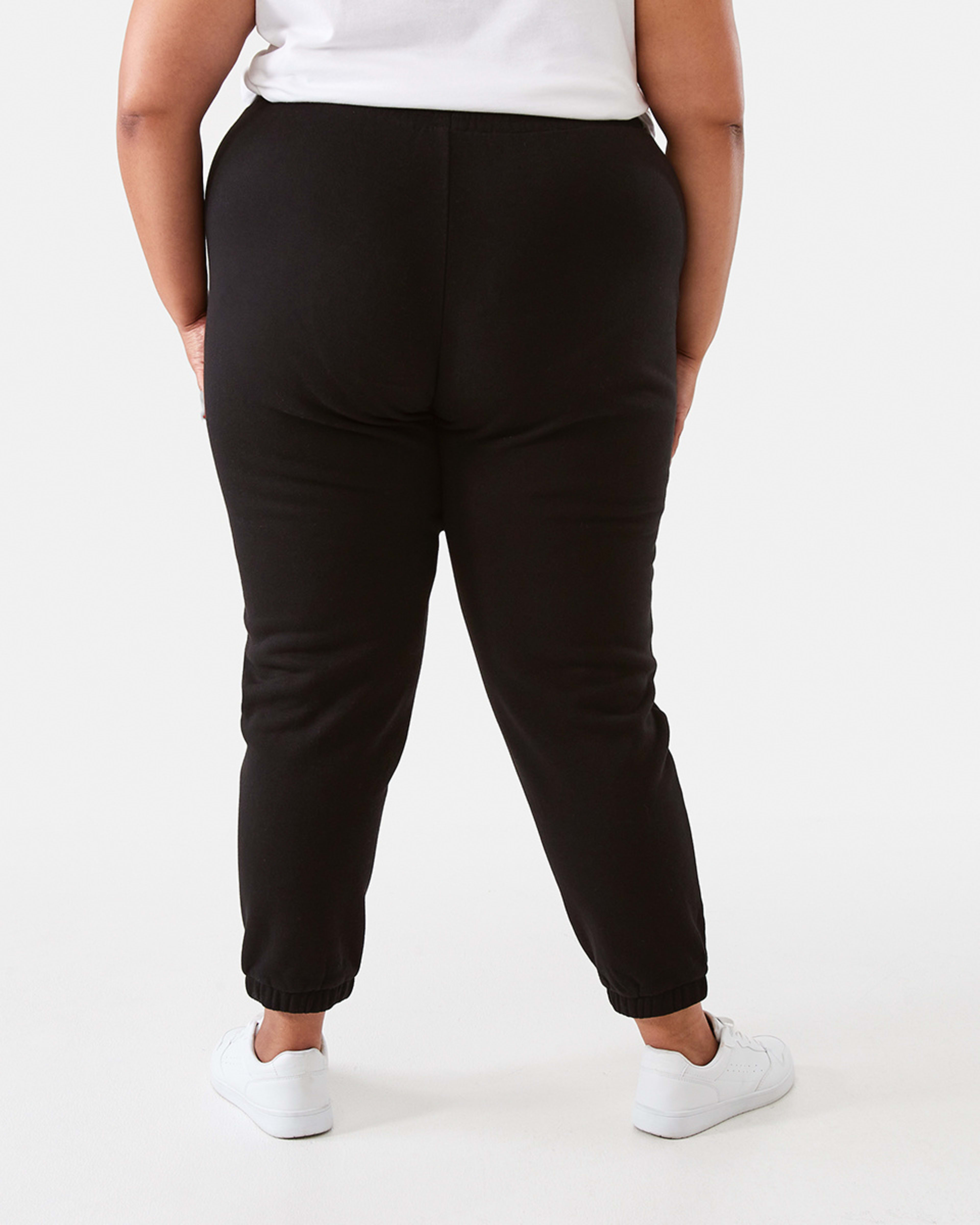 3 Curve Tracksuit Cuff Joggers Black, 3 of 5