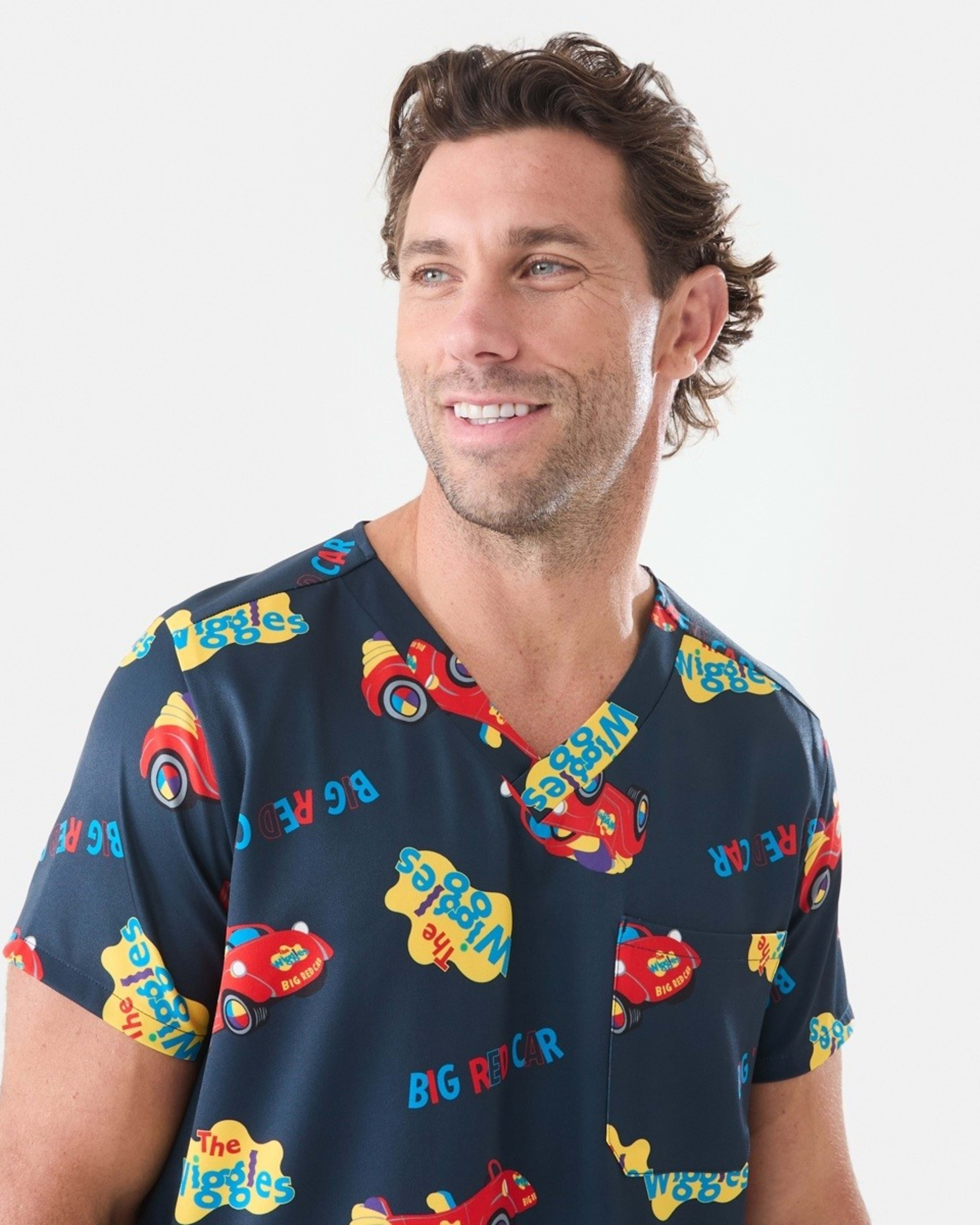 4 Work Short Sleeve Wiggles License Scrub Top Wiggles, 4 of 6