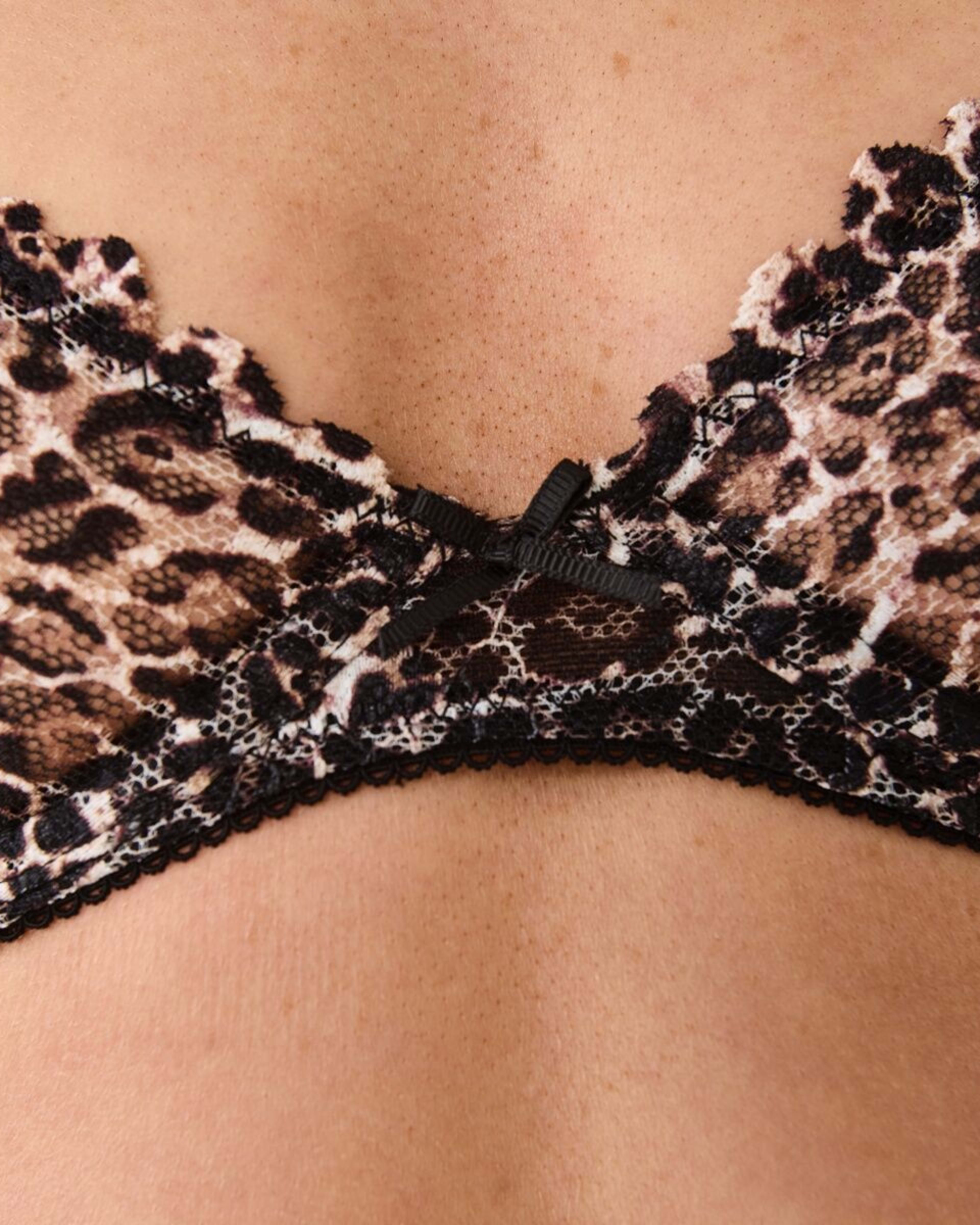 6 Co-ordinated Printed Lace Soft Cup Bra Leopard, 6 of 7