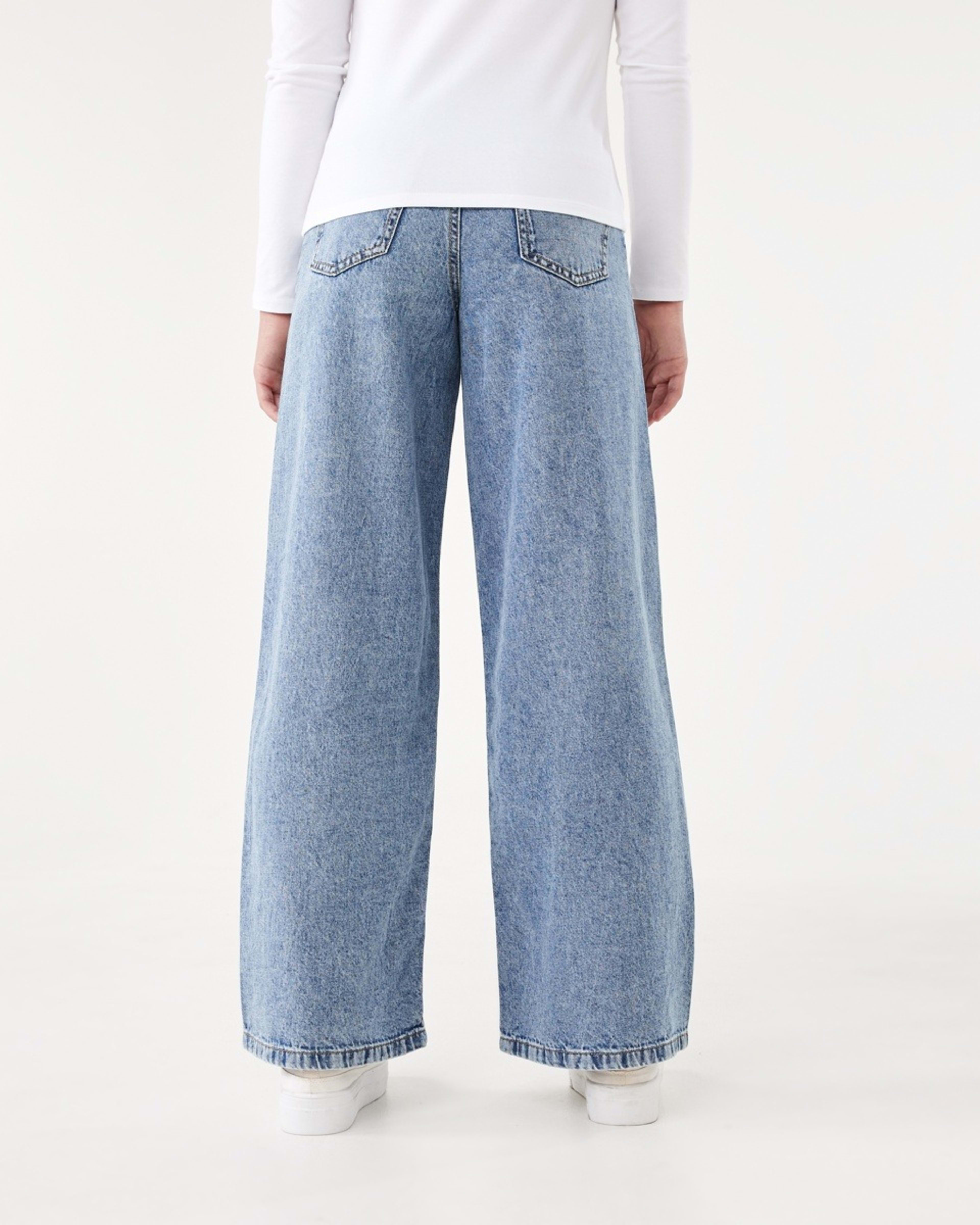 2 Diamante Jeans Magical Butterfly, 2 of 9