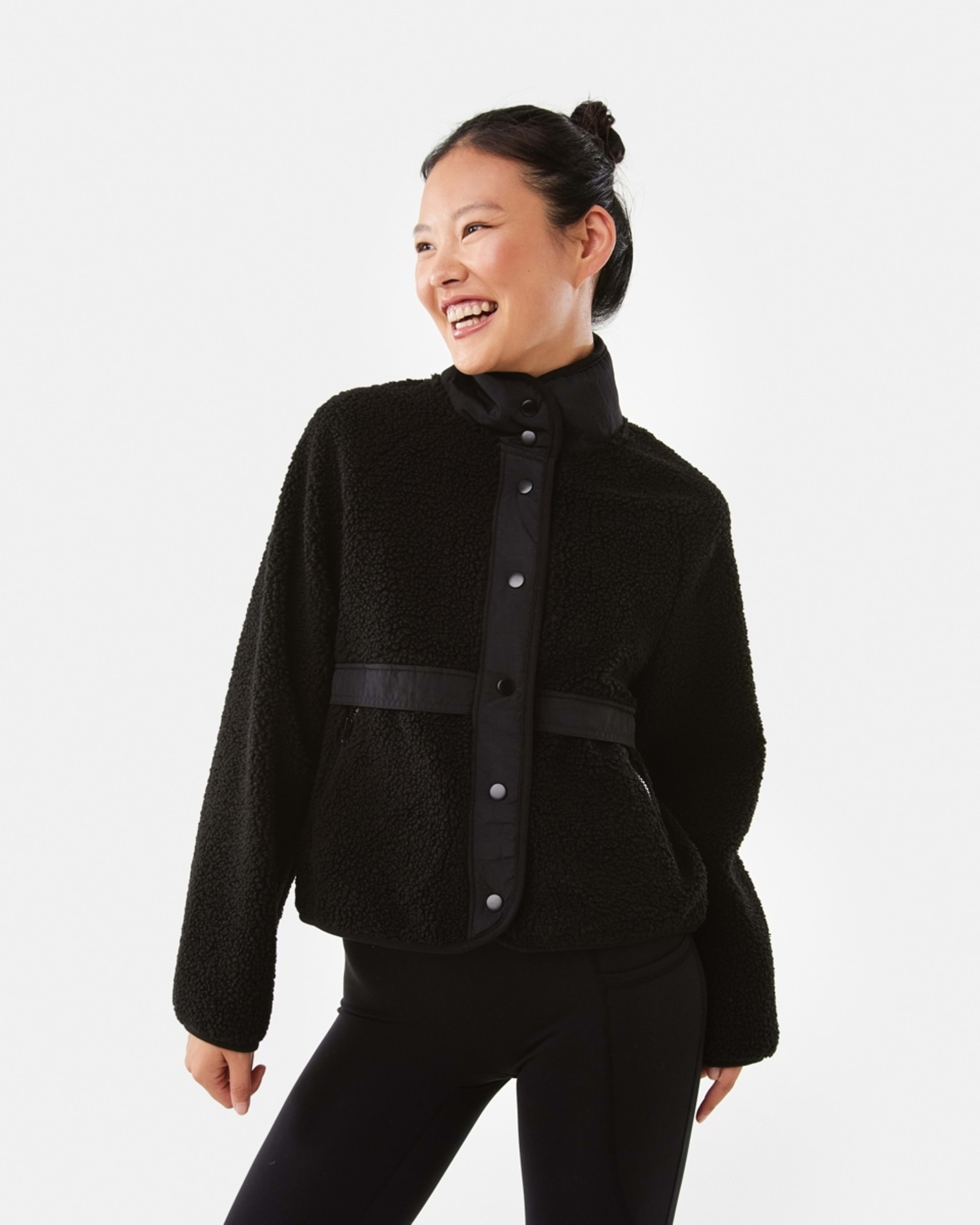 2 Active Womens Sherpa Patch Jacket Black, 2 of 9