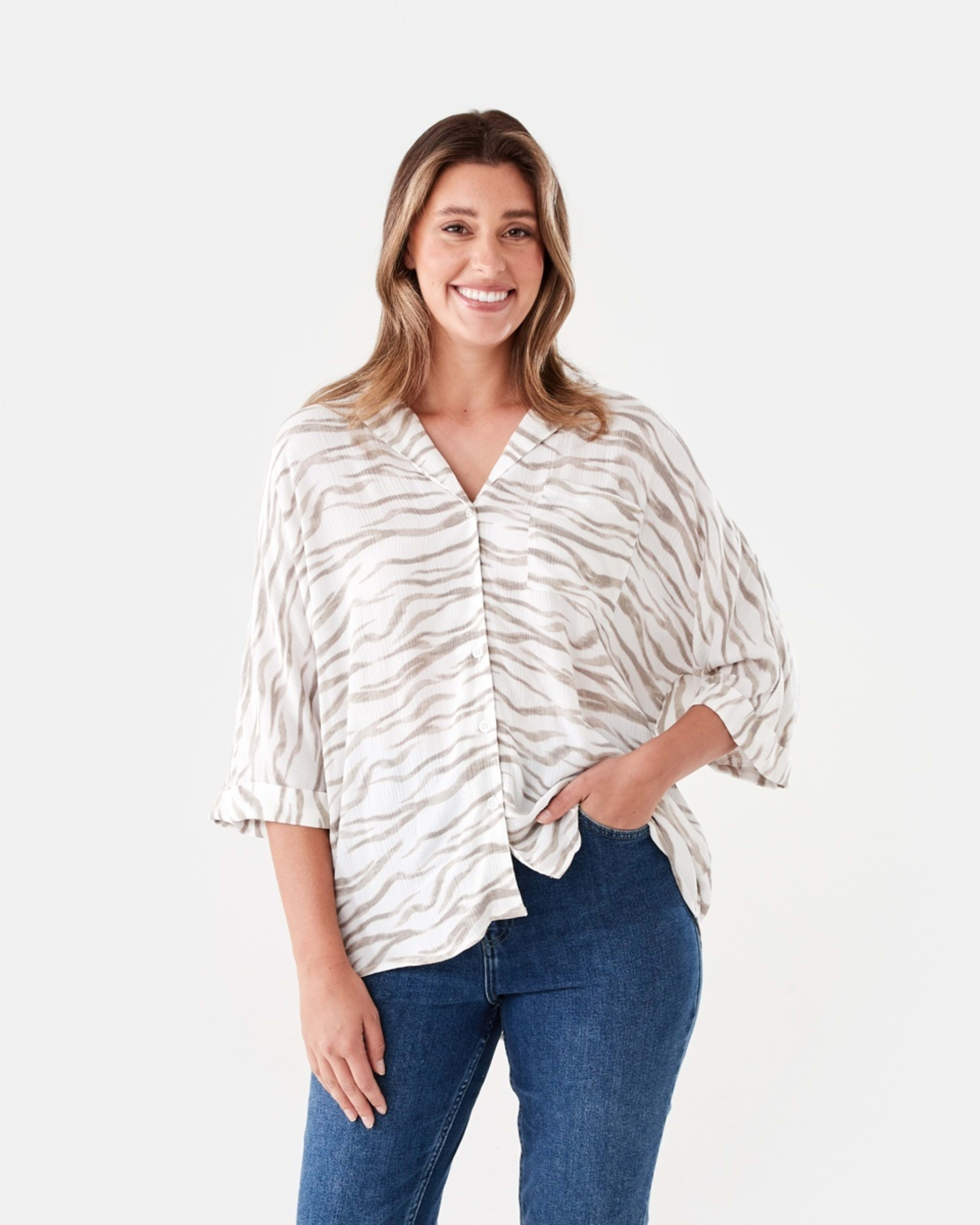 1 Short Dolman Sleeve Shirt SOFT ZEBRA CLOUD DANCER, 1 of 6