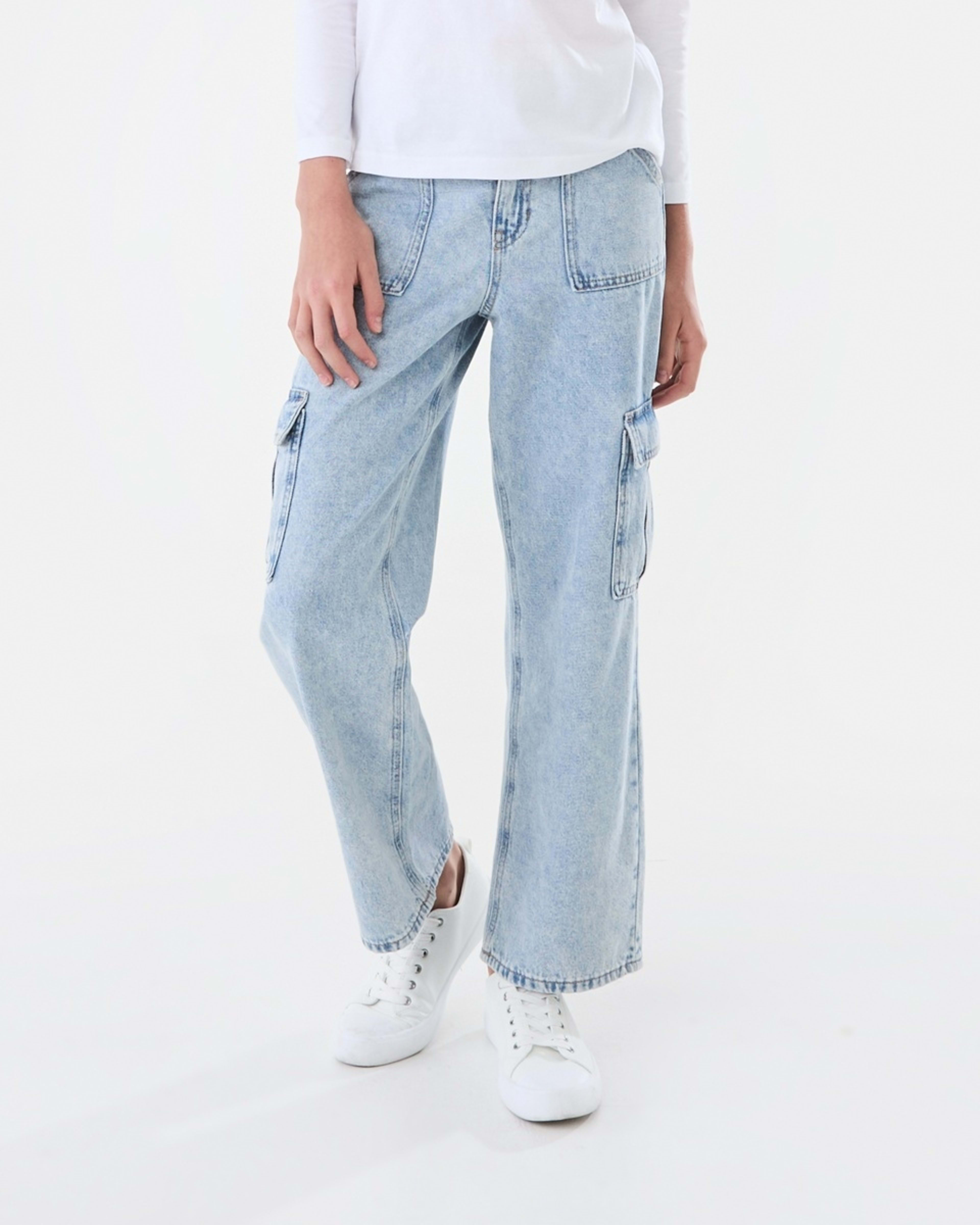 1 Cargo Jeans Light Wash, 1 of 9