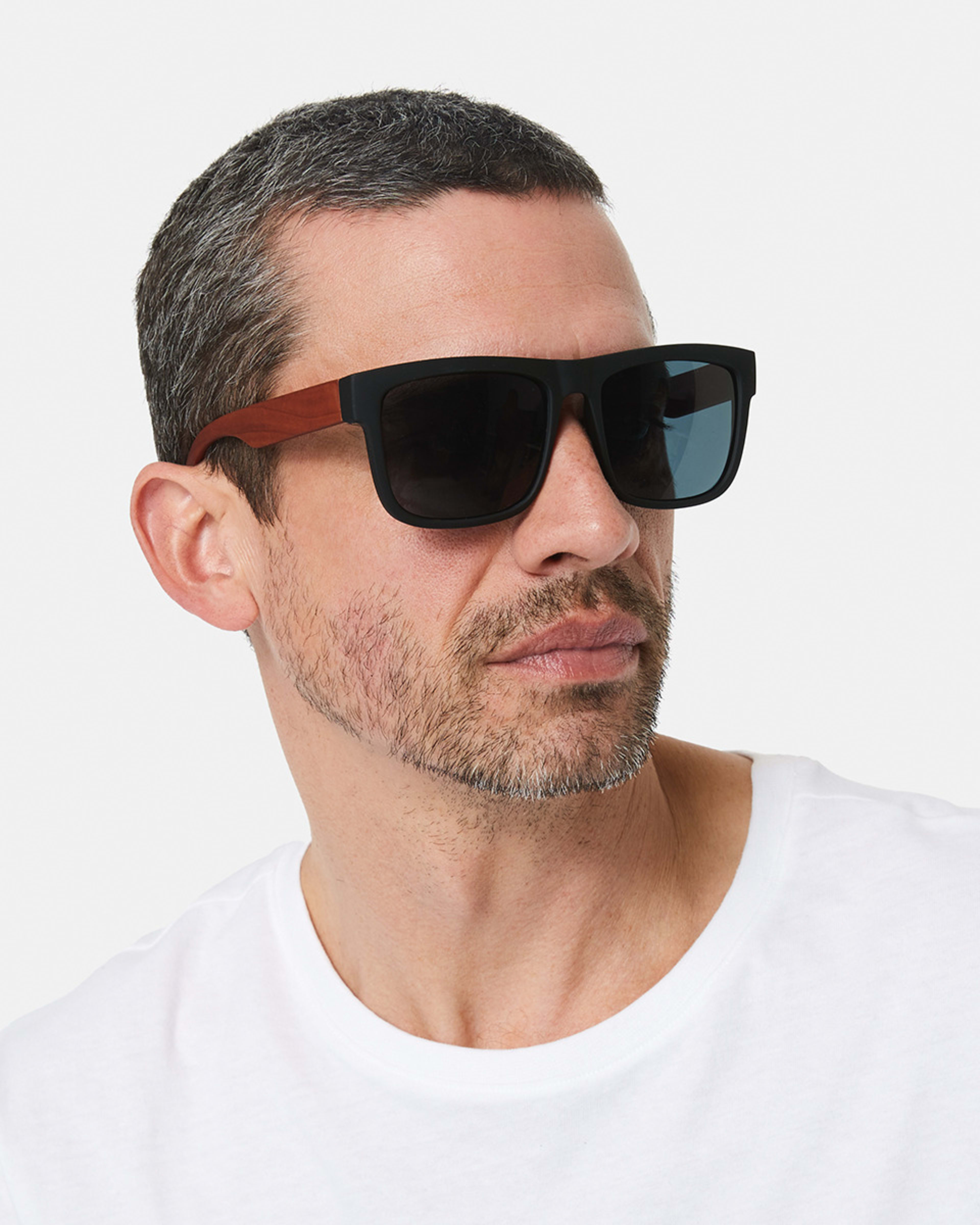 5 Trapezoid Sunglasses Blk Wood, 5 of 6