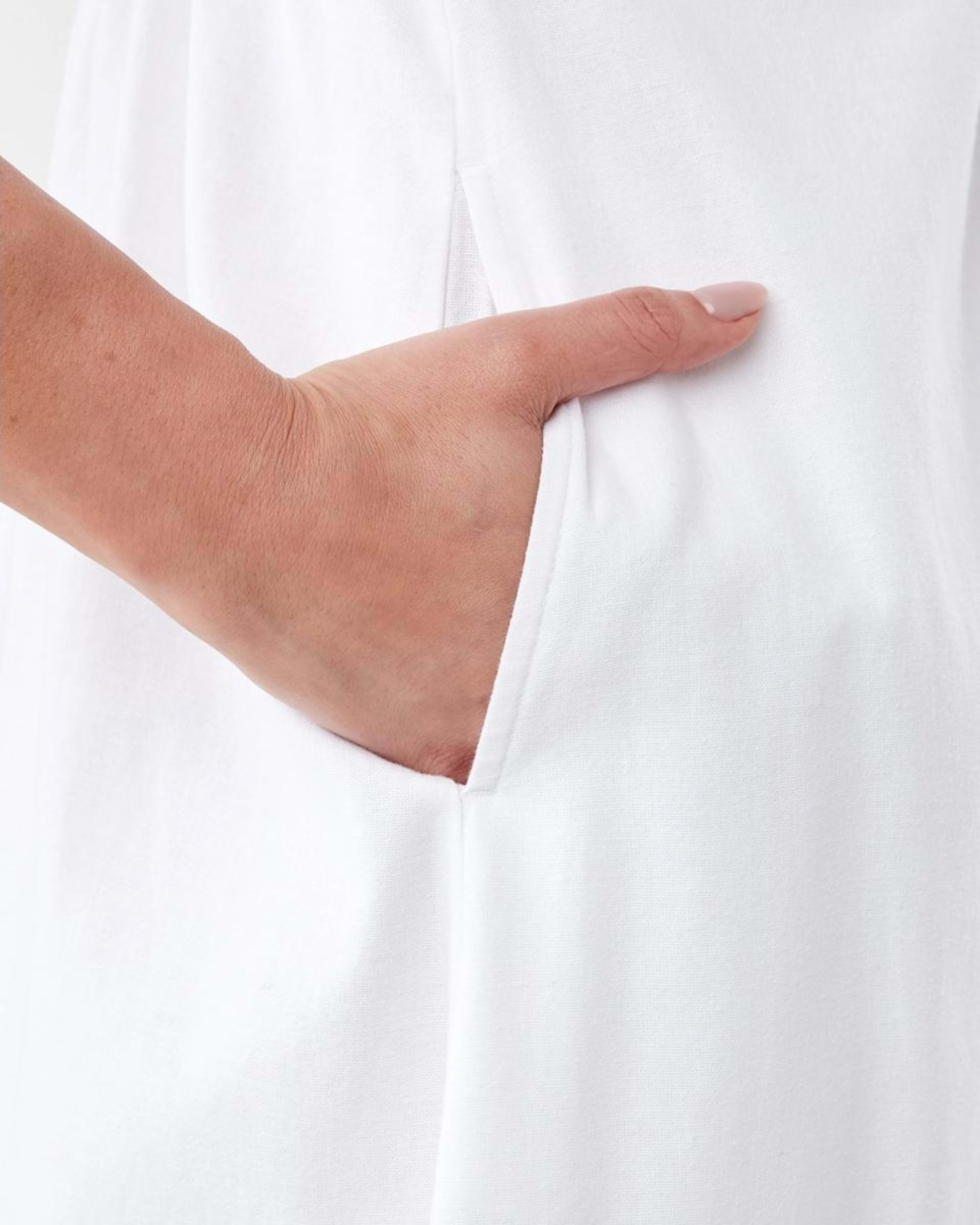 7 Sleeveless Keyhole Maxi Dress White, 7 of 7