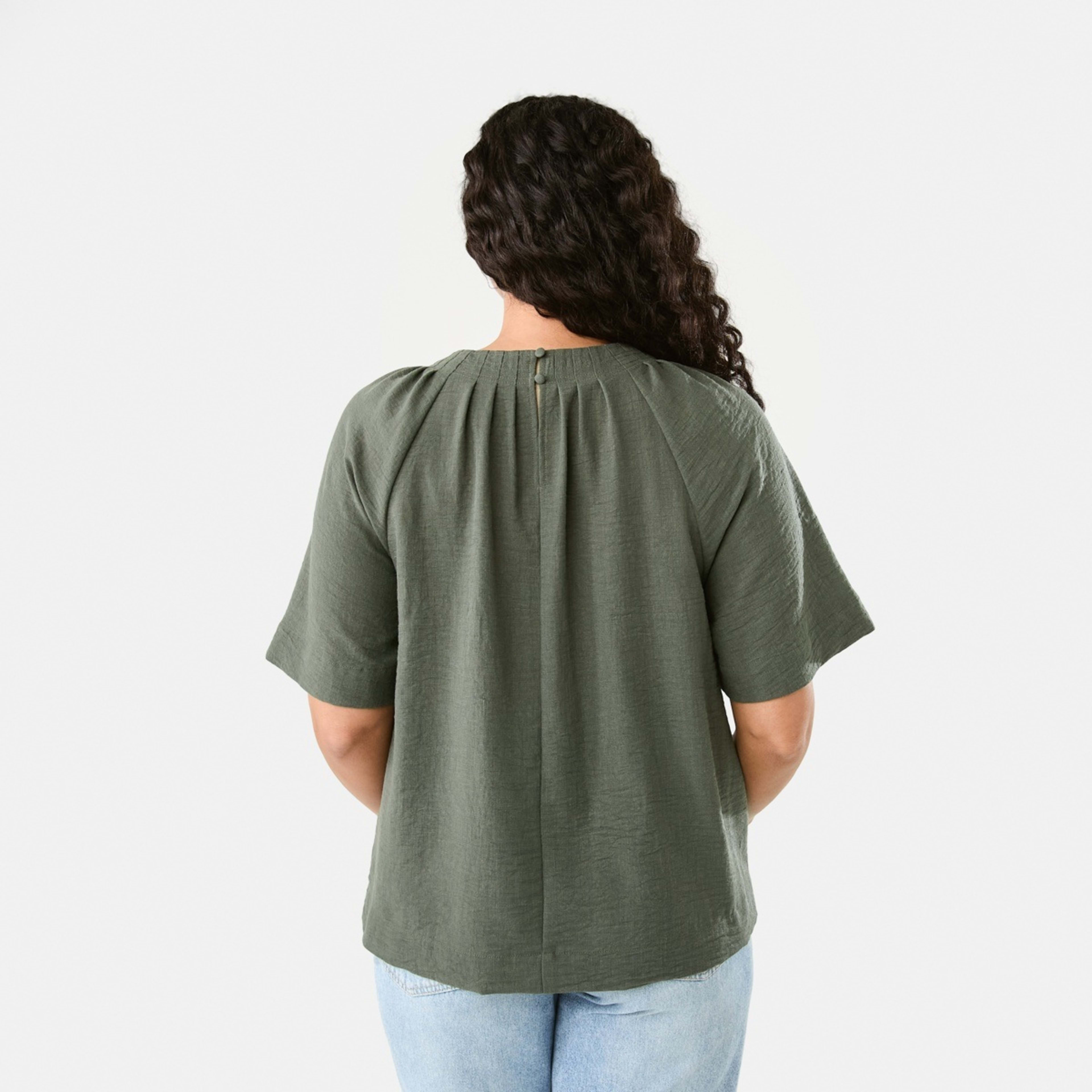 3 Short Sleeve Pleated Tuck Top Grn Olive, 3 of 7