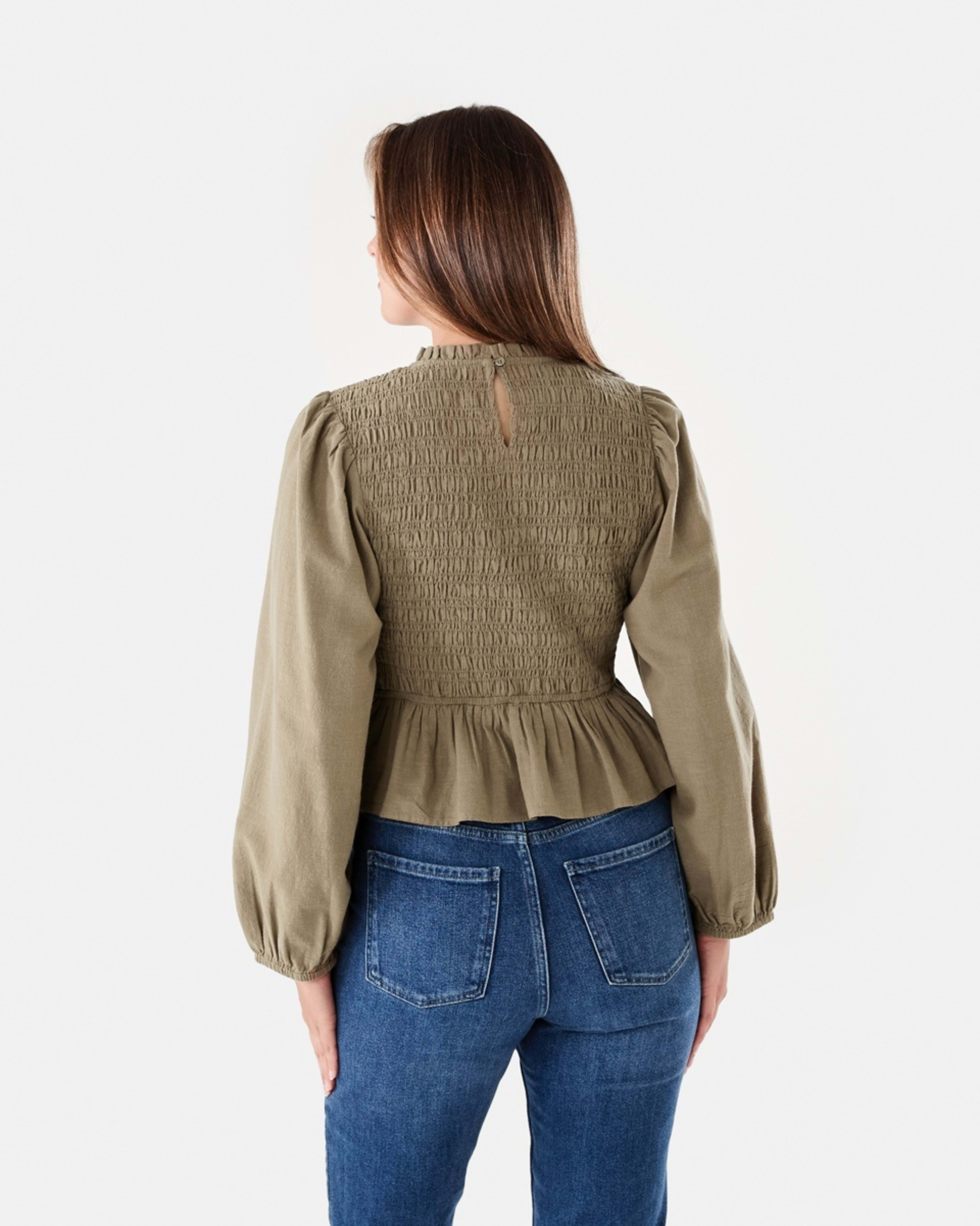 3 Long Sleeve Shirred Bodice Top Pave Grey, 3 of 7