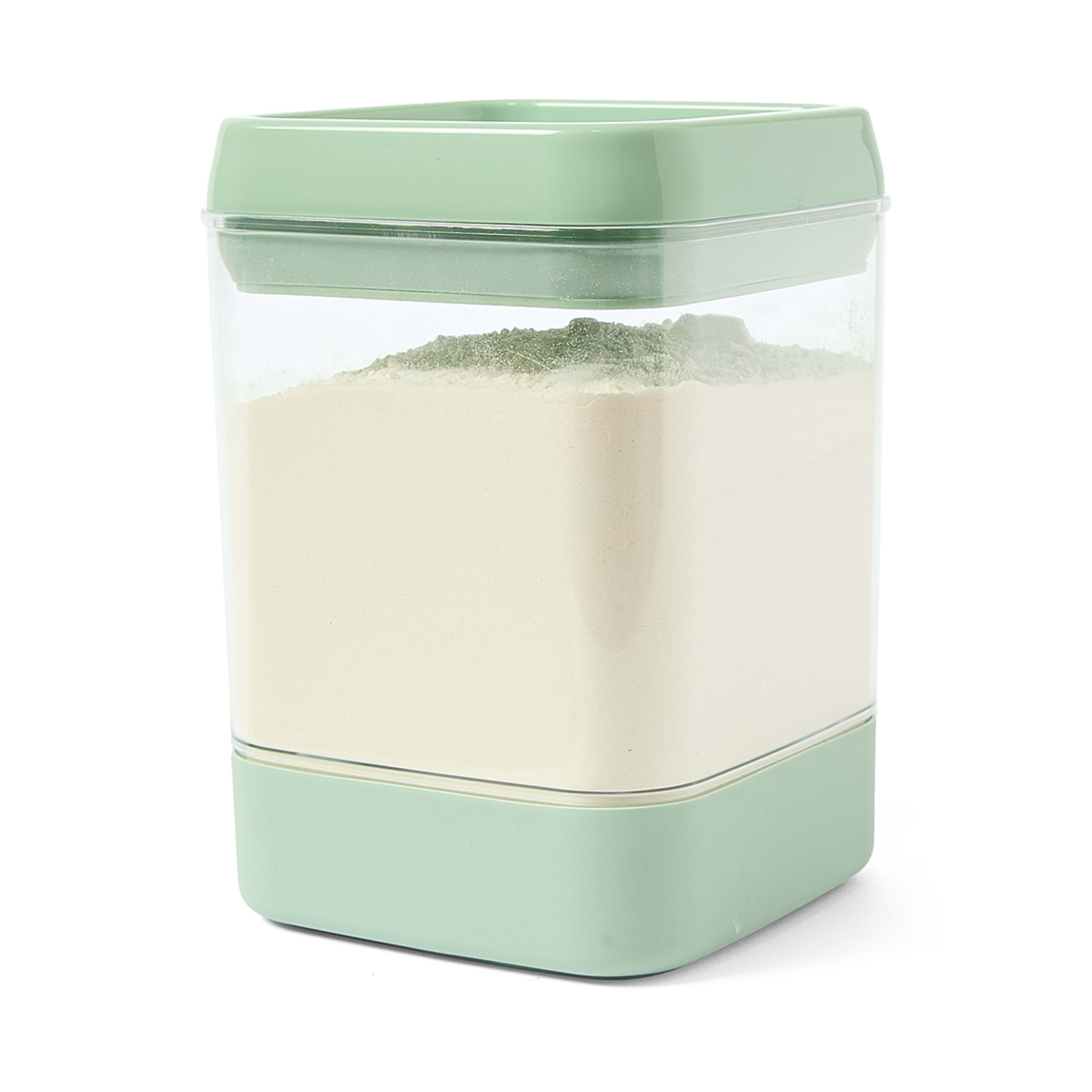 1 1.7L Flip Lock Container with Silicone Base