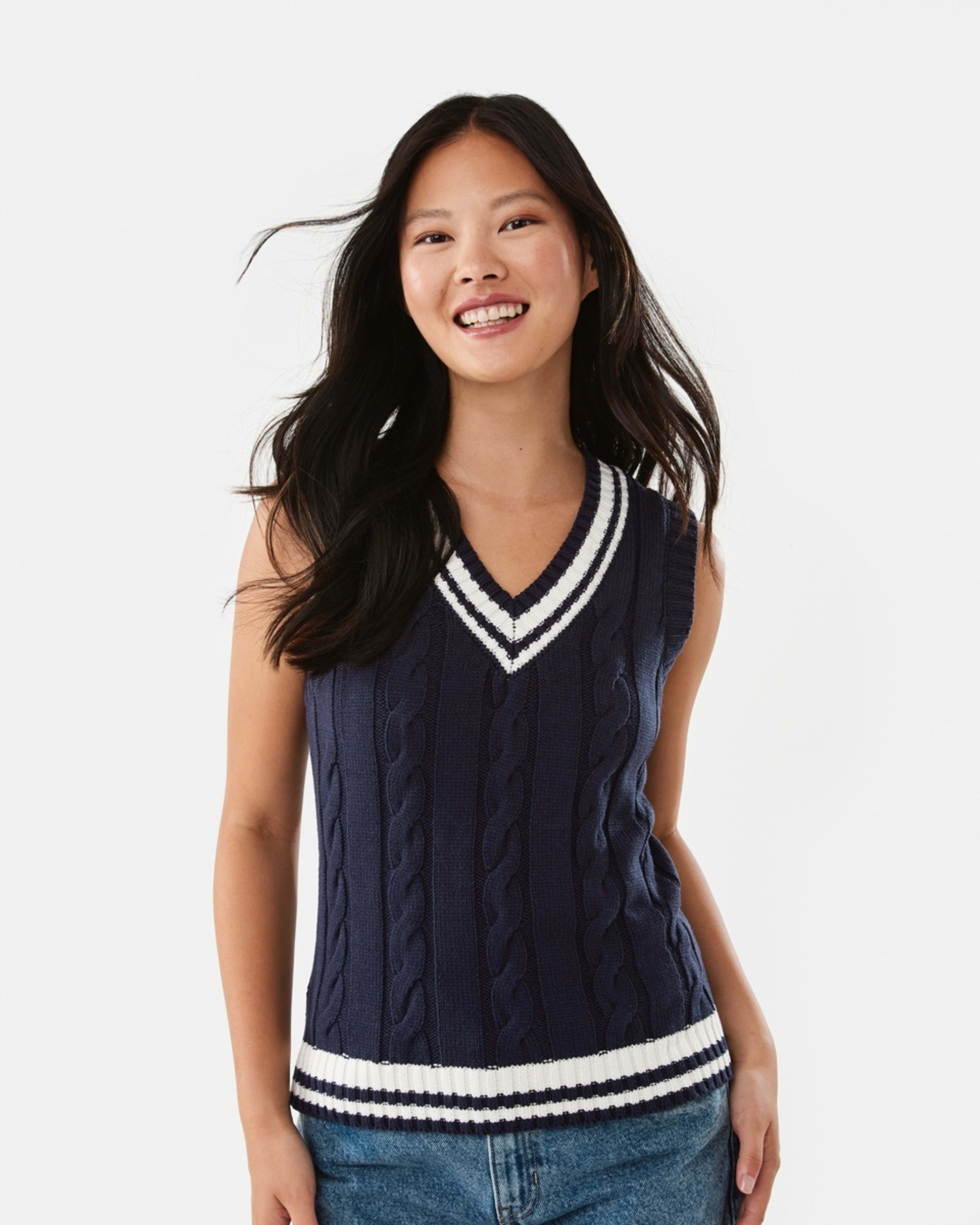 1 Cable Vest Navy Tip, 1 of 7