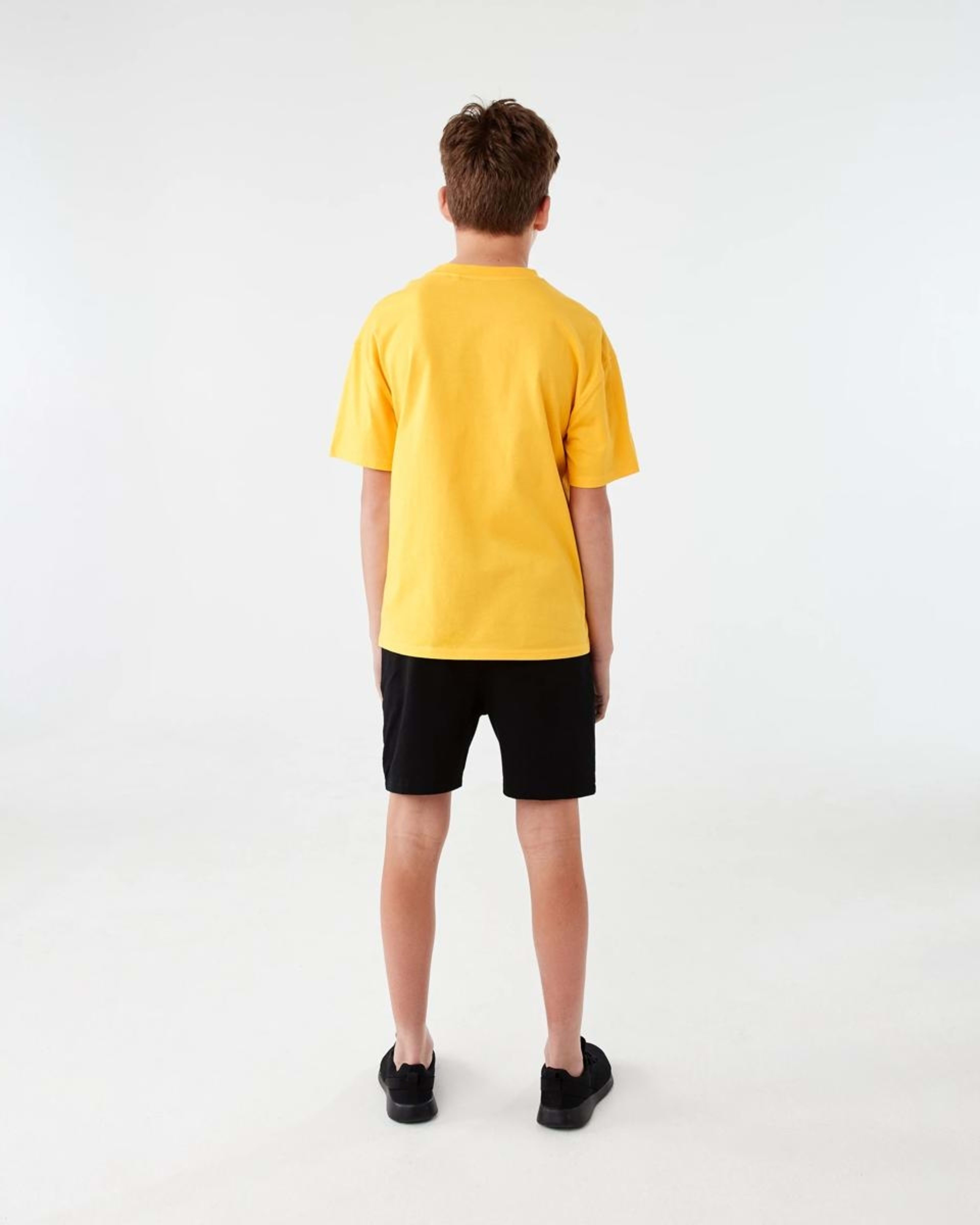 7 Official NBA Kids T-shirt YELLOW LAKERS TEE, 7 of 7