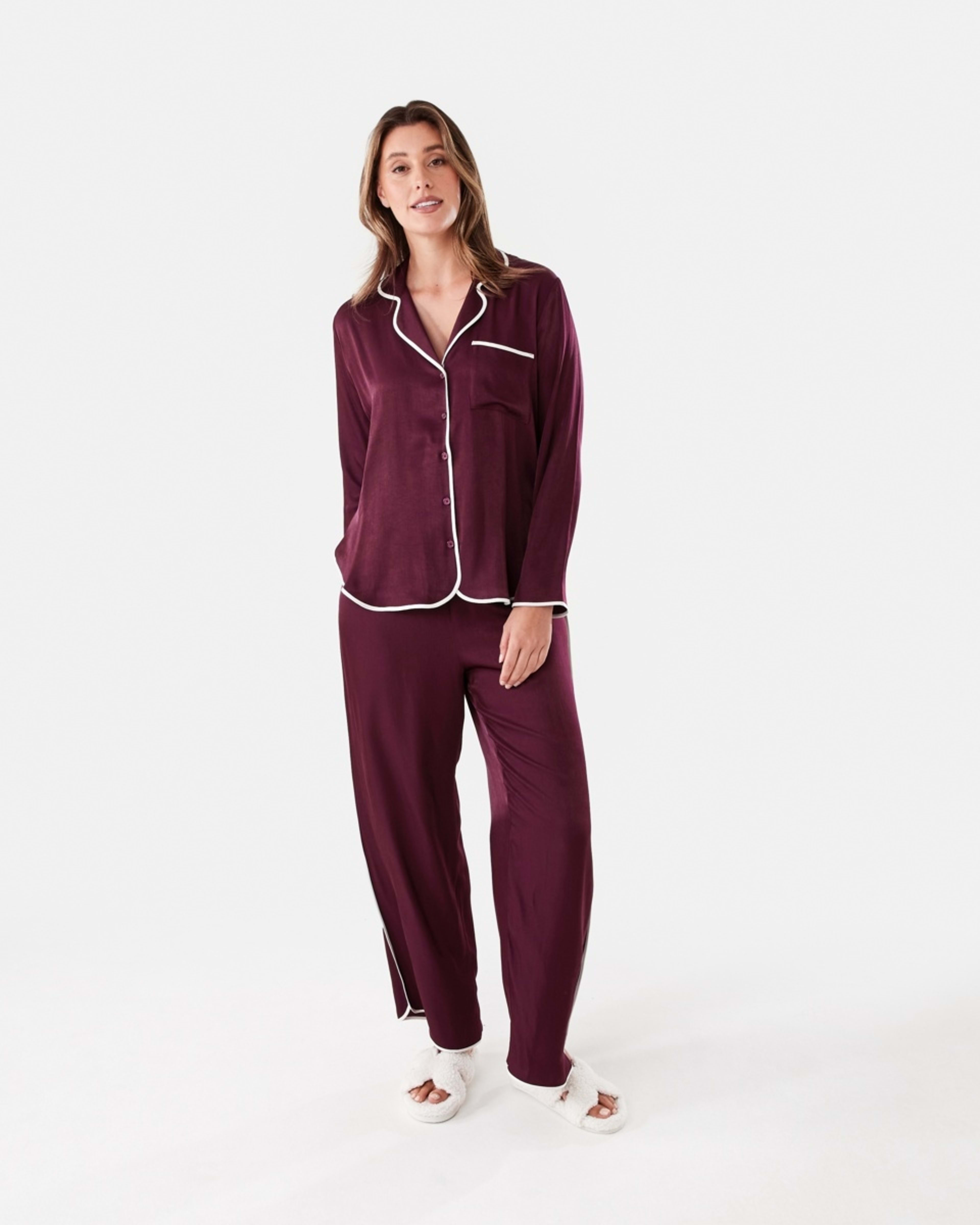 1 Matte Satin Long Sleeve Top and Pants Pyjama Set Windsor Wn, 1 of 7