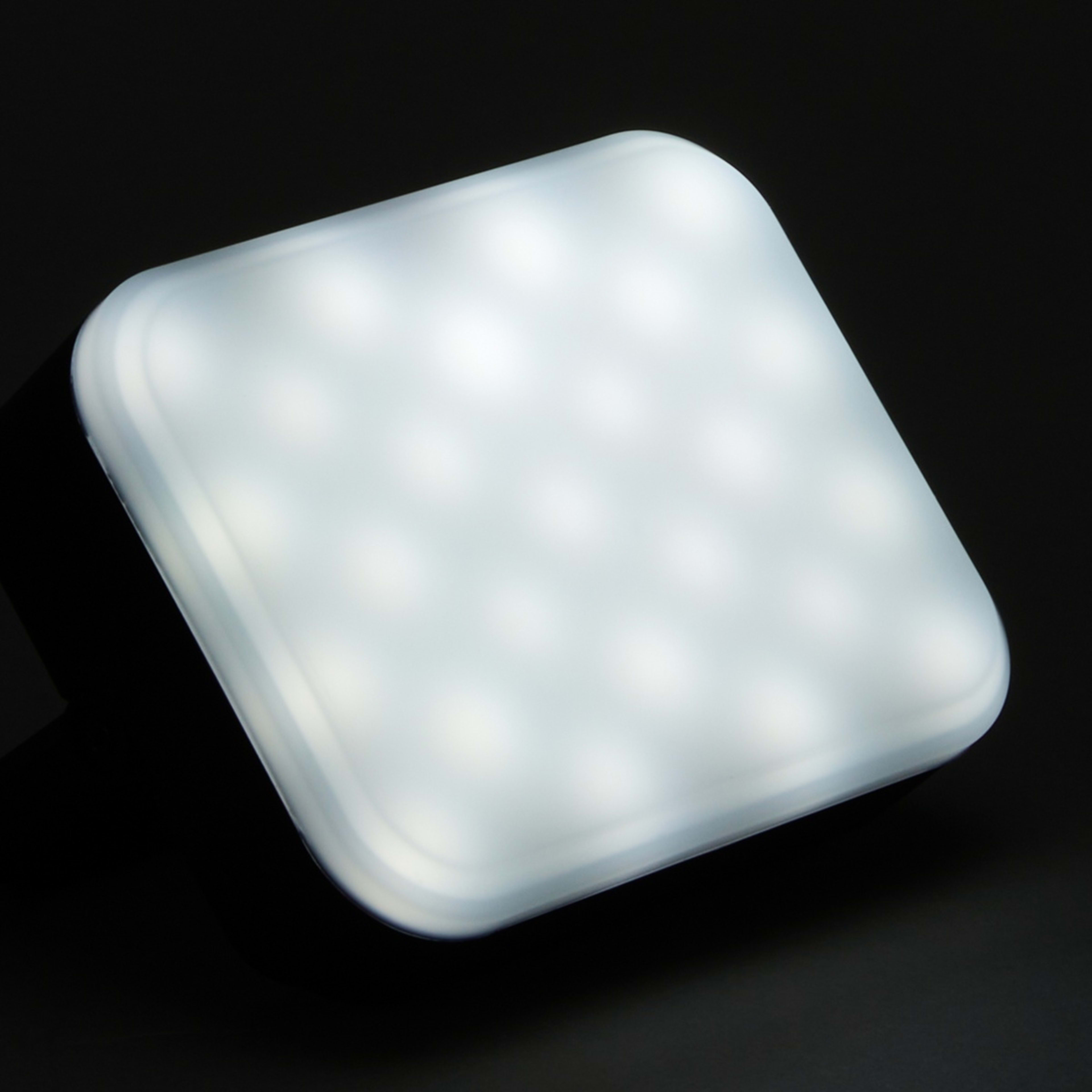 8 Portable Charger Light, 8 of 10