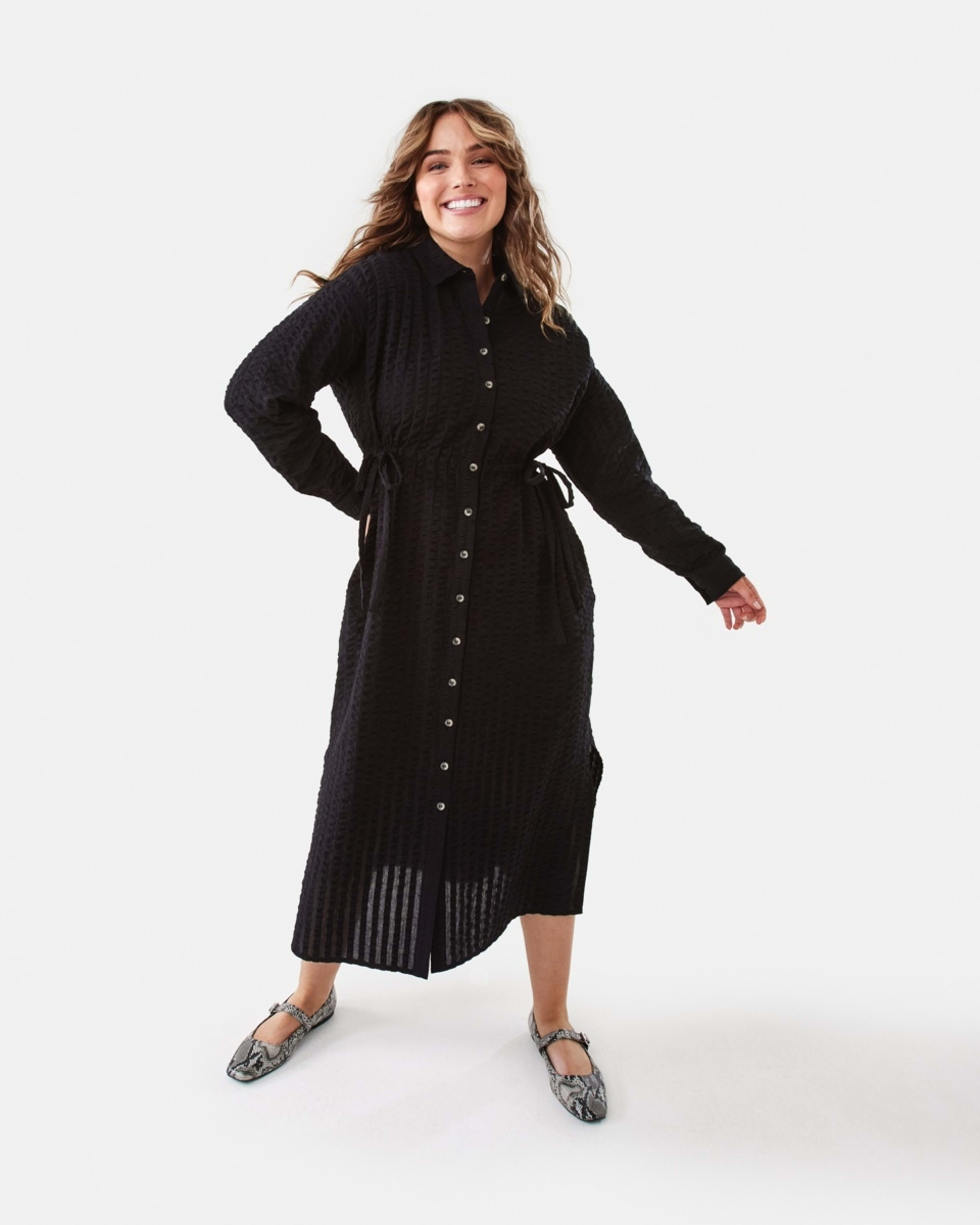 1 Long Sleeve Ruched Front Midi Shirt Dress Black, 1 of 7