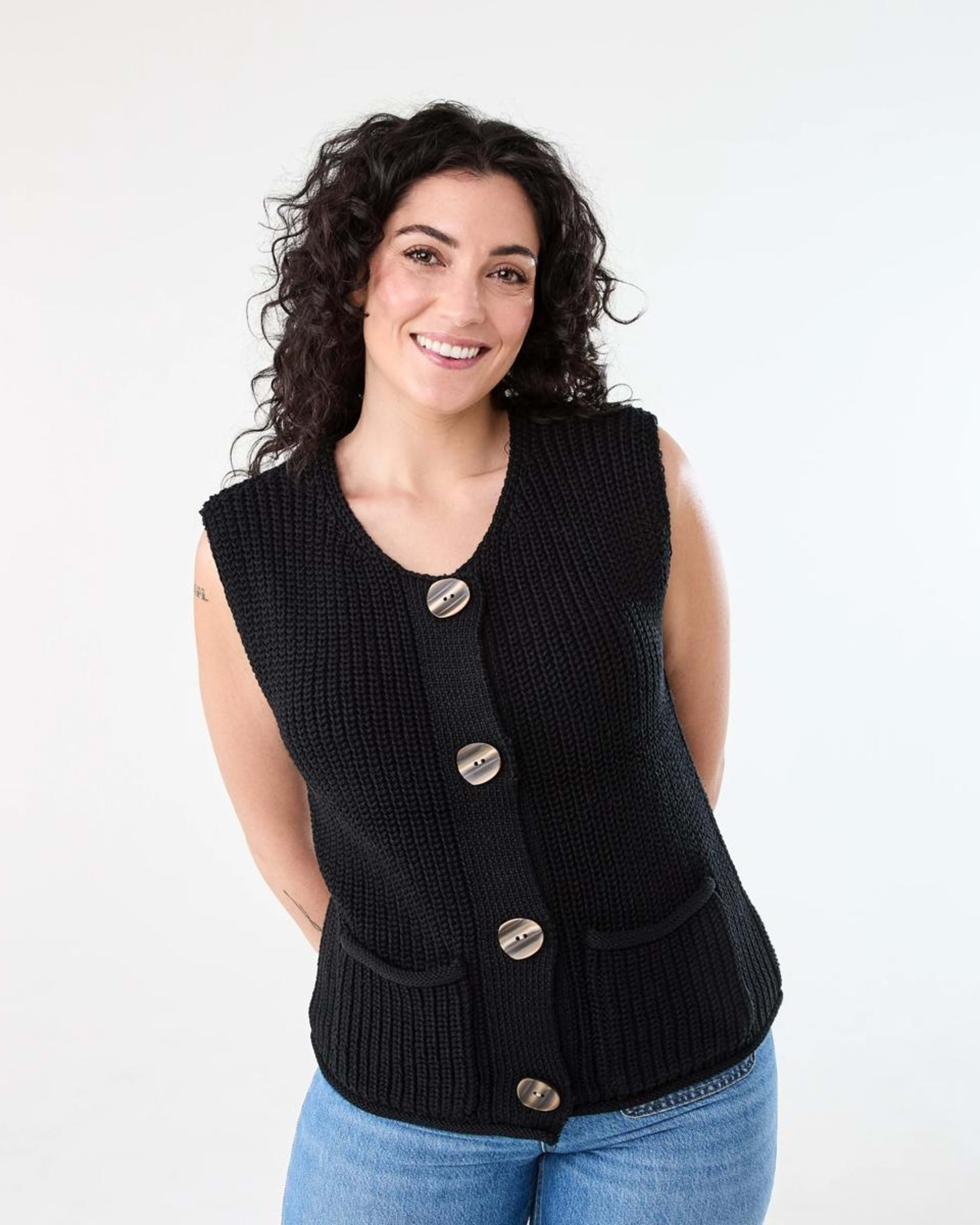 1 Fisherman Rib Vest BLACK