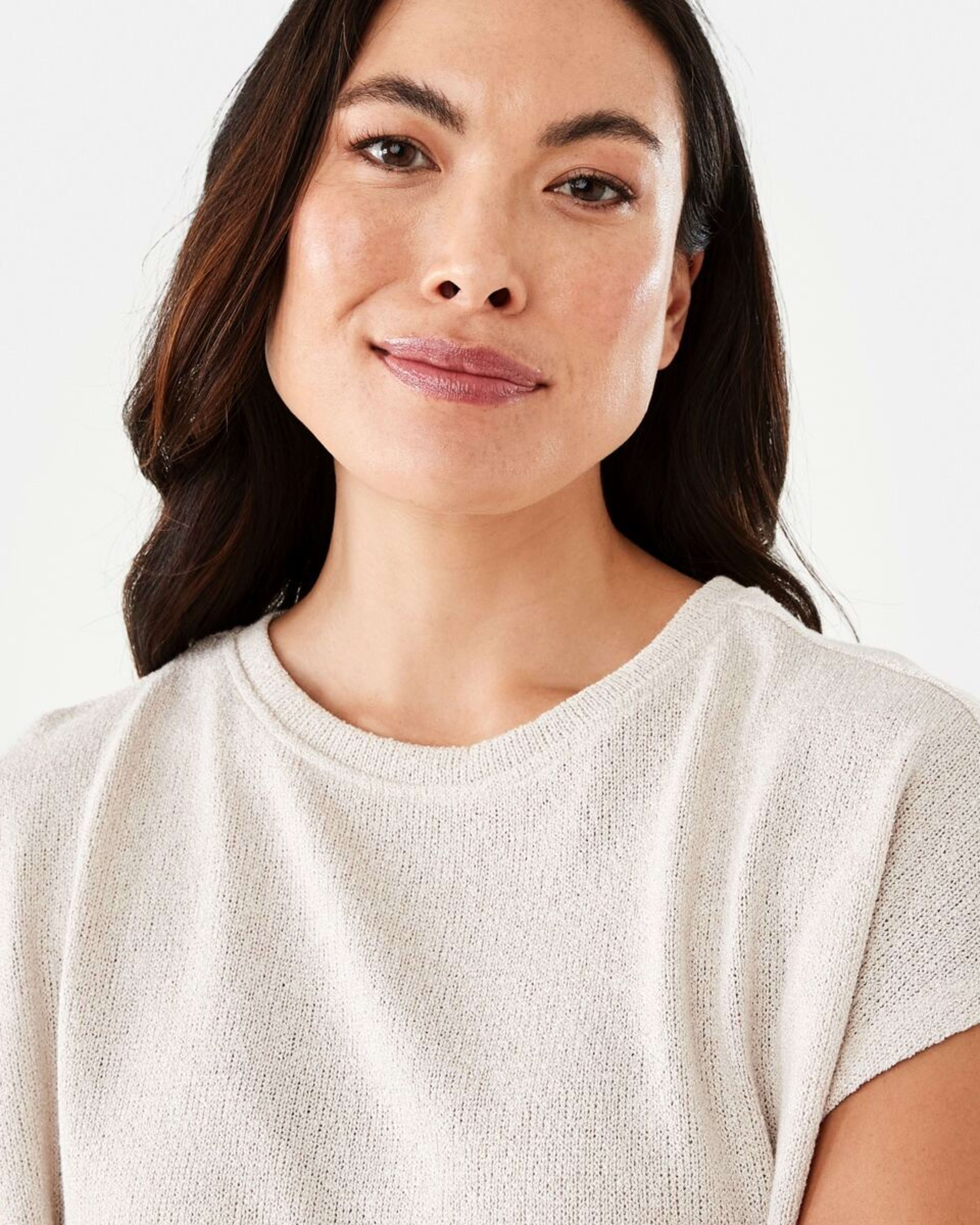 4 Short Sleeve Textured Extended Sleeve Top Nat Beige, 4 of 6