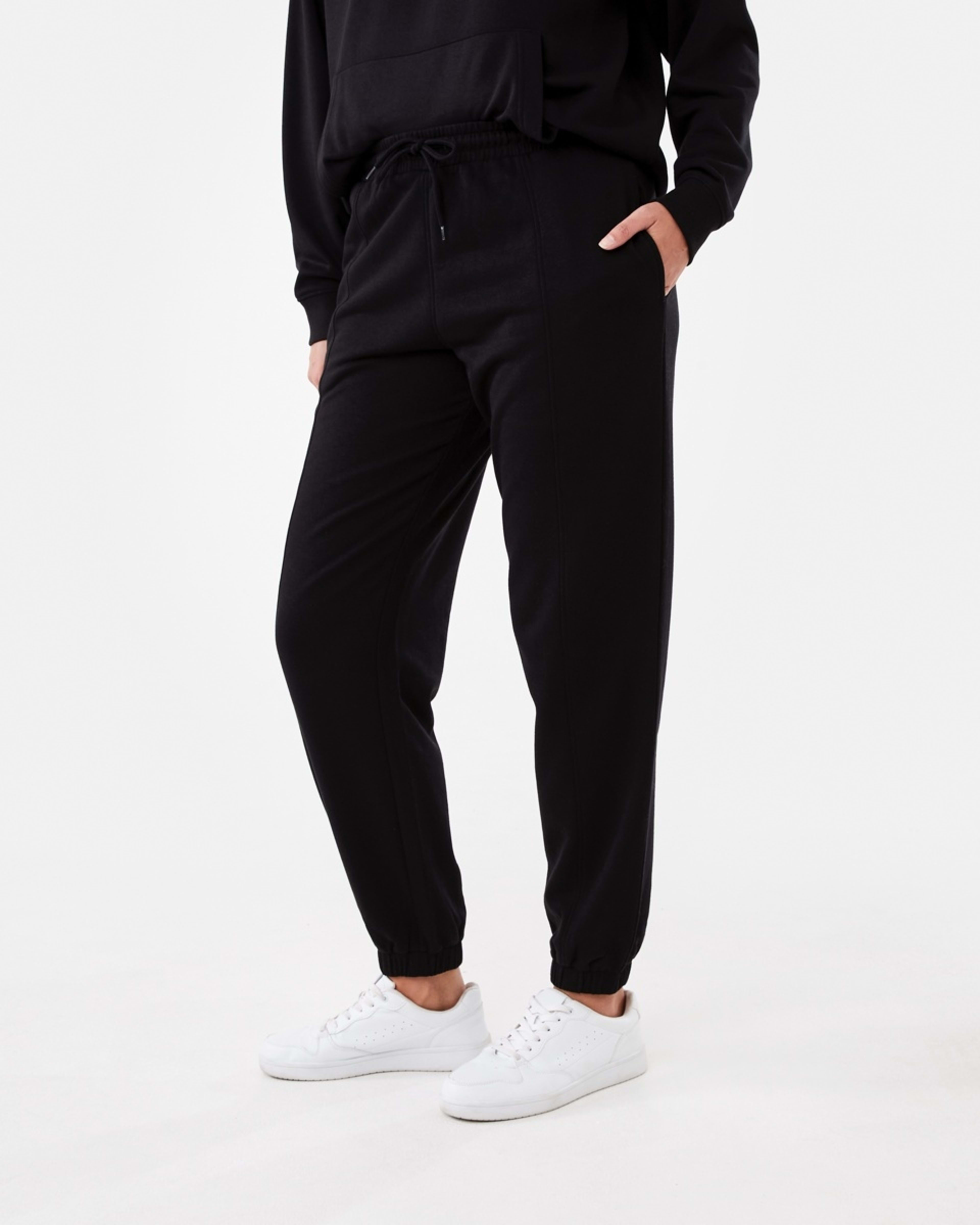 2 Active Womens Cuffed Trackpants BLACK, 2 of 5