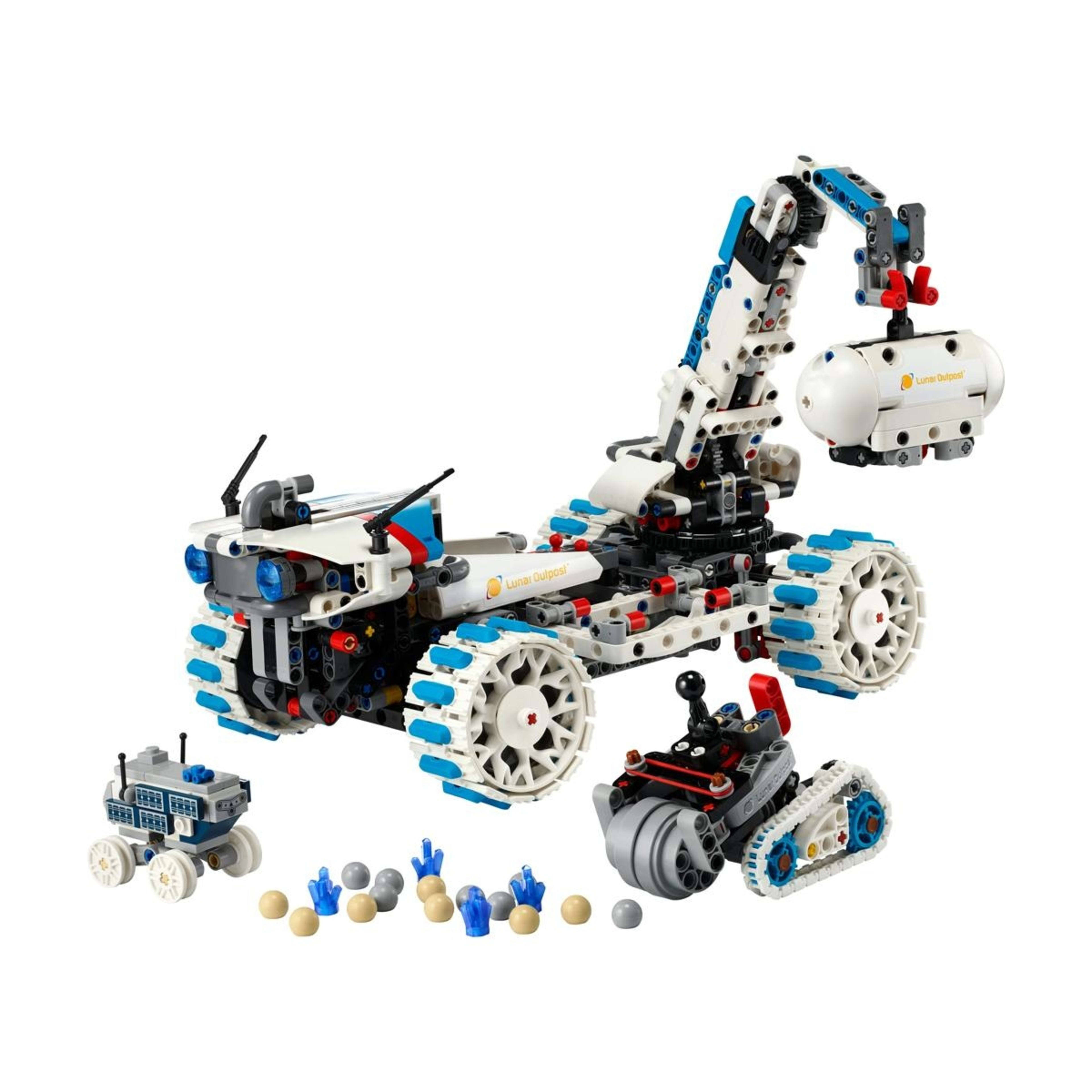 2 LEGO Technic Lunar Outpost Moon Rover Space Vehicle 42211, 2 of 10