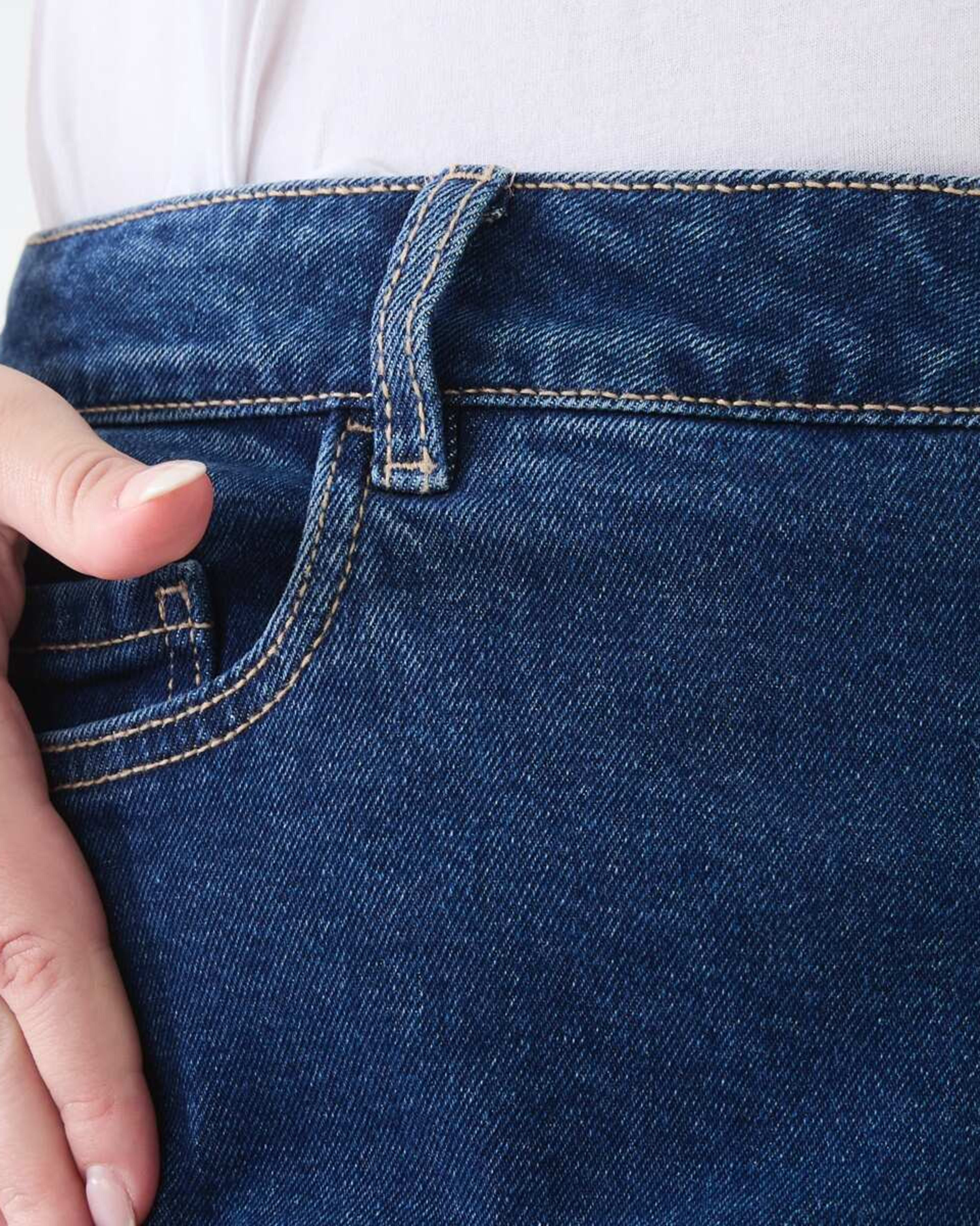 5 Curve Mum Jeans Mid Wash, 5 of 6