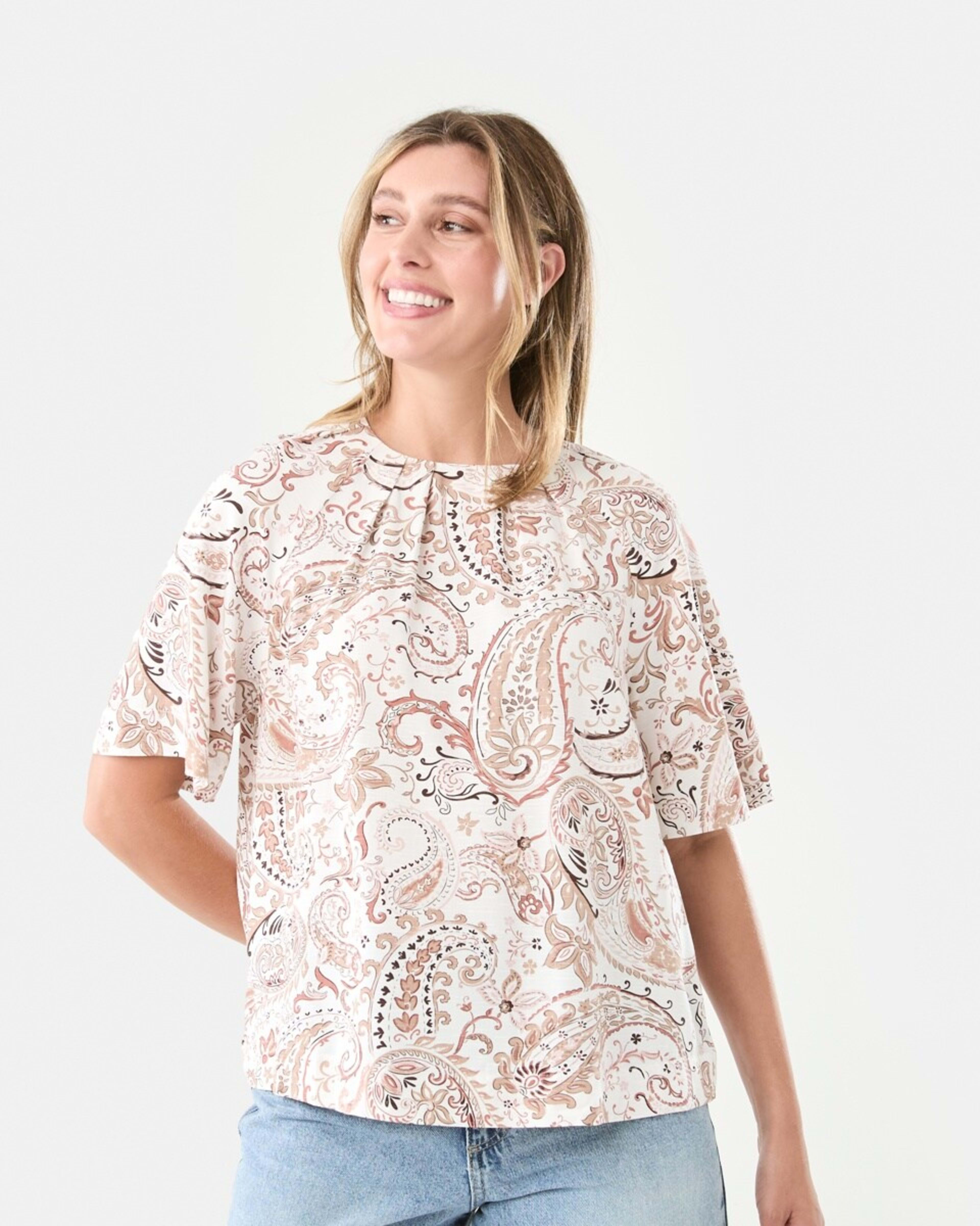 1 Short Sleeve Tuck Top Lrg Paisly, 1 of 5