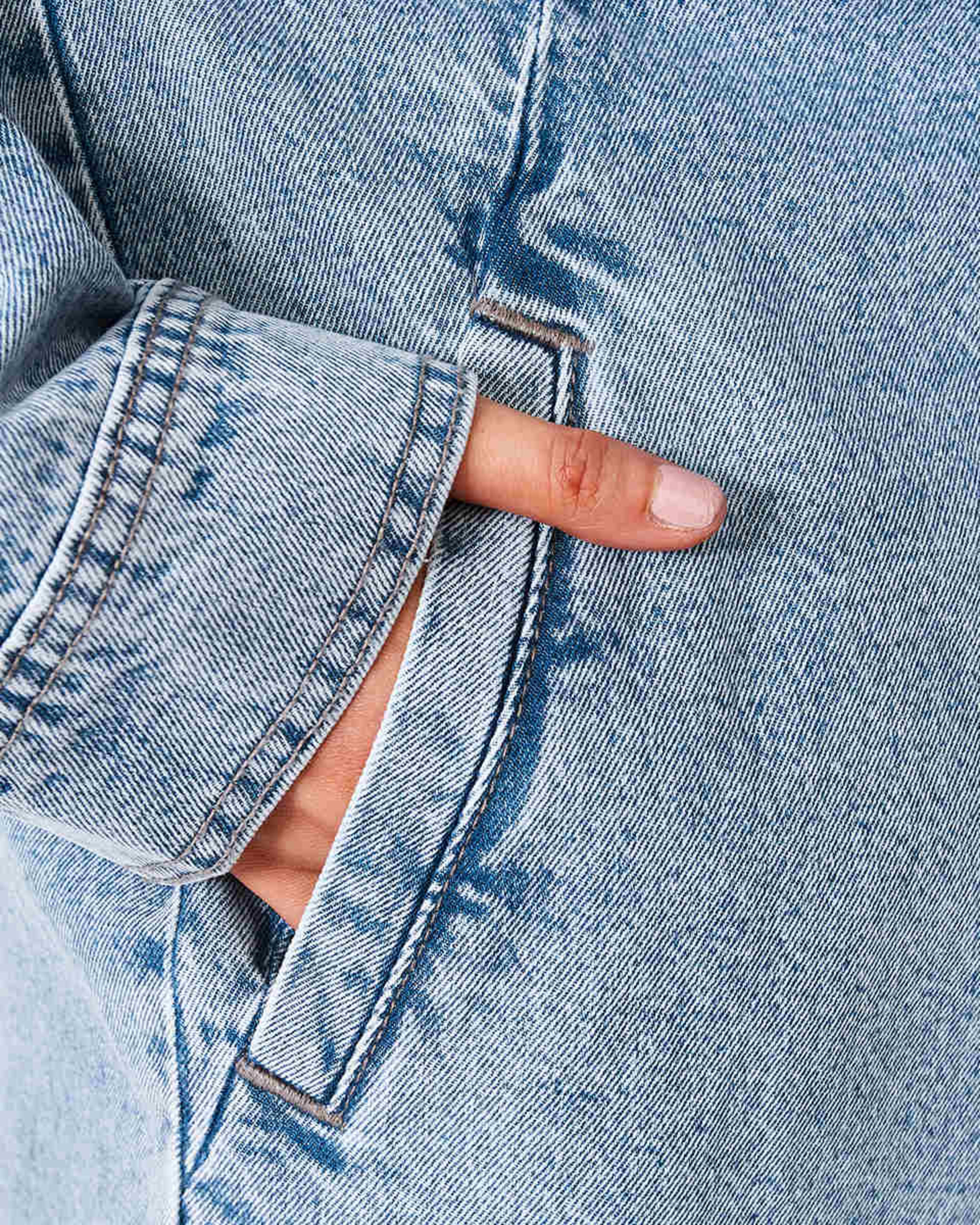 8 Denim Shacket Light Wash, 8 of 8