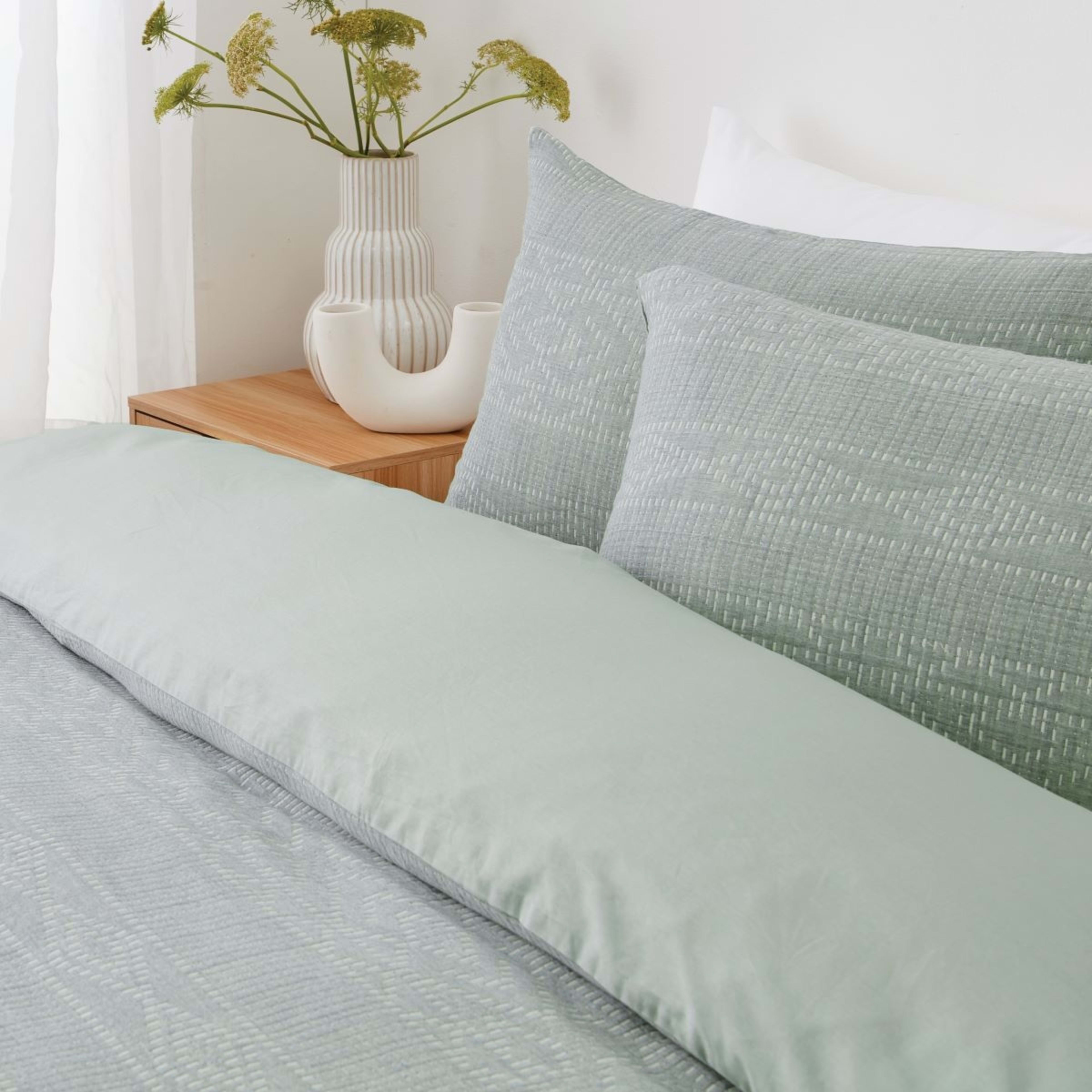 Isla Cotton Quilt Cover Set King Bed, Green and White Kmart NZ